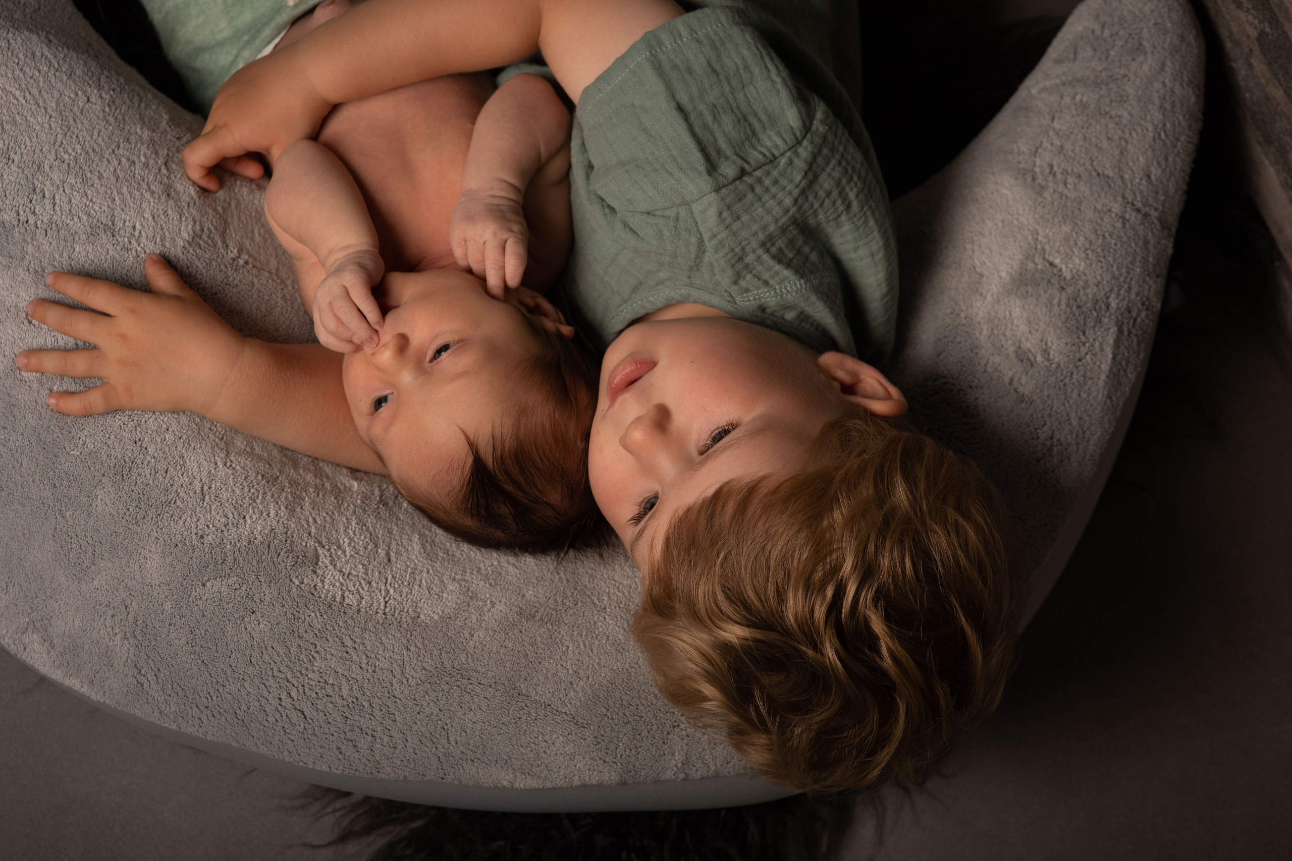 NEWBORN / LIFESTYLE INDOOR. Fotografin und Videografin im Raum Osnabrück und Emsland Alla