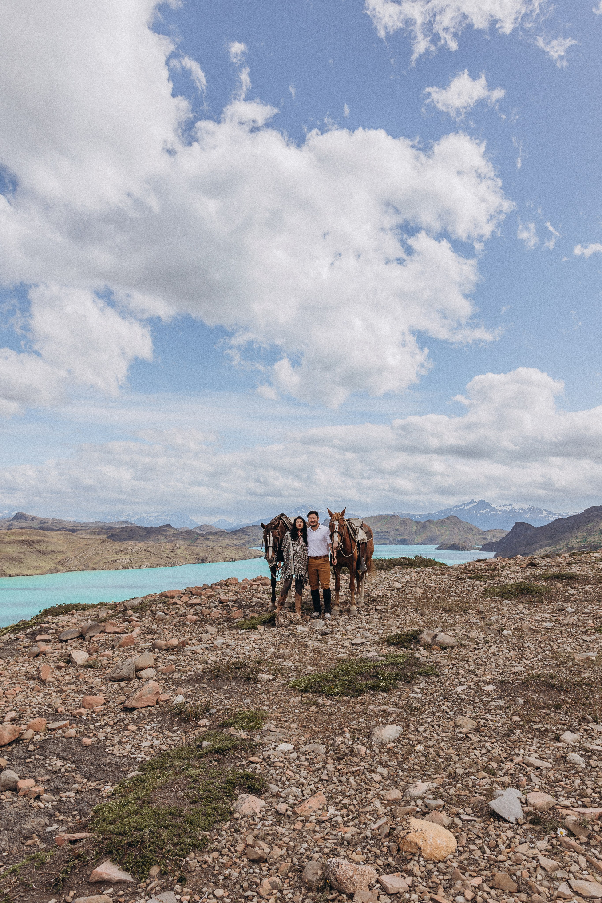 T+C. Elopement in Patagonia. Fotógrafa familiar Santiago y Chile Anna Almazova