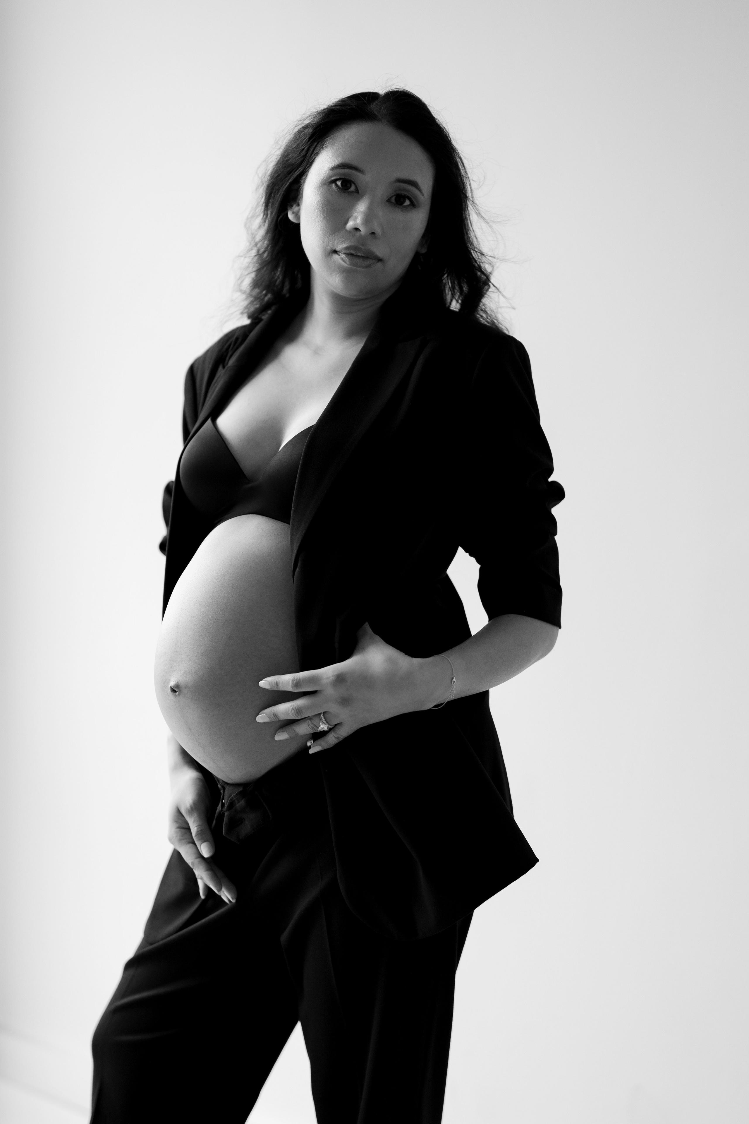 Karen. Modern maternity photographer in Long Island New York