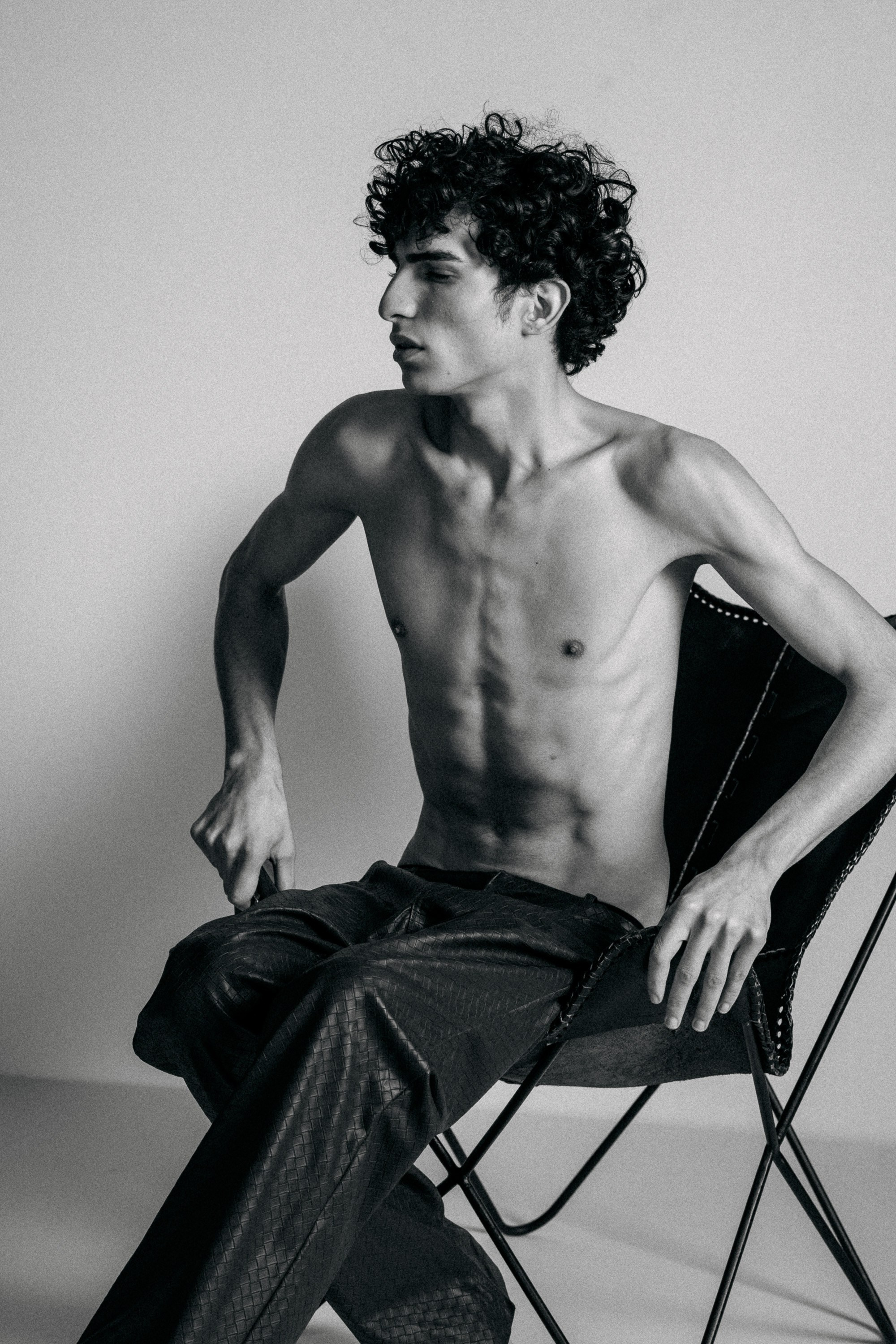 Editorial portfoliokuvaus ● Hristo. Valokuvaaja Lahti, Helsinki Elena Salonen