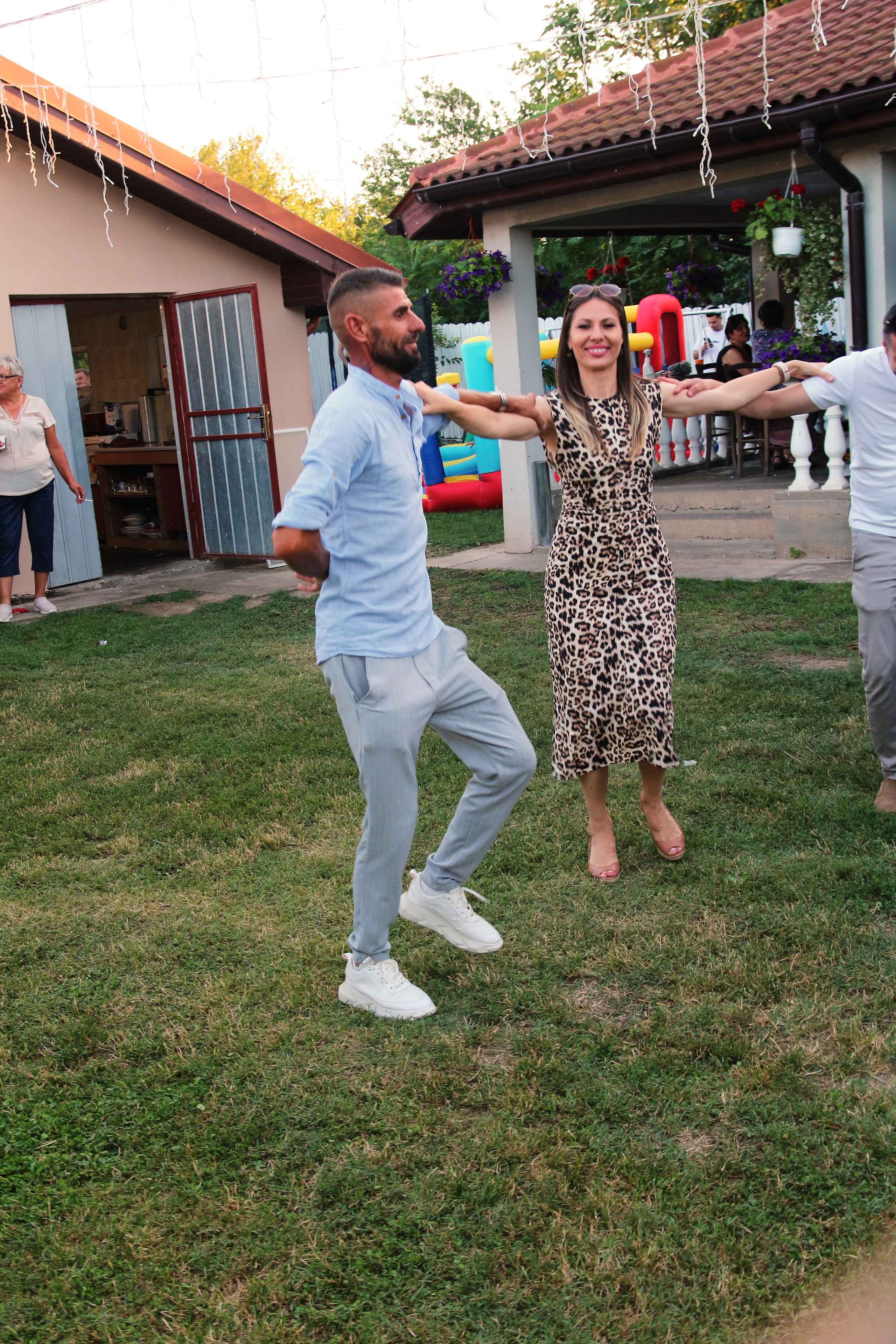 BYZO MEDIA. PETRU BYZO - family and children photographer in ROMANIA