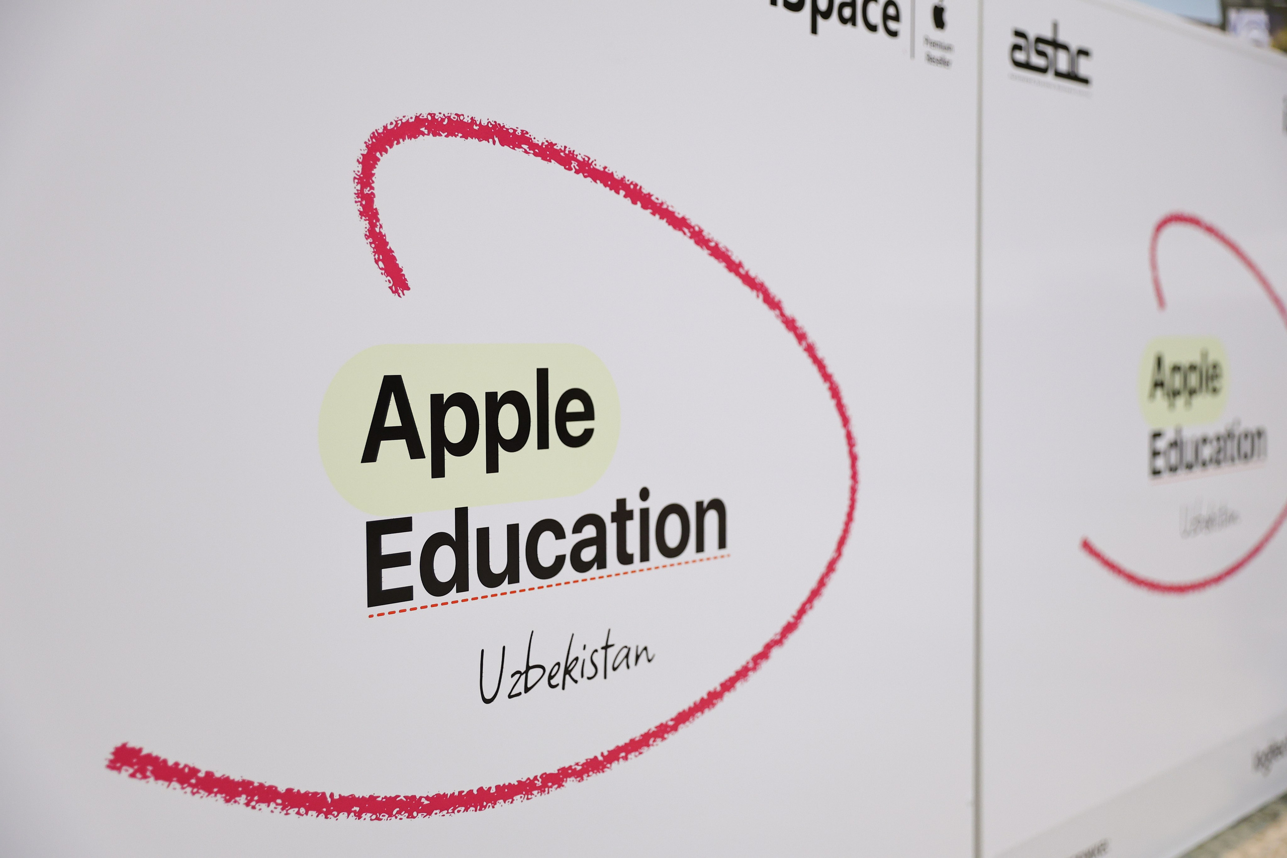 Презентация Apple education Uzbekiston. Создает увлекательные учебные материалы. Профессиональная Фото-Видео Студия Геннадия Нестеренко | Ташкент и Весь Узбекистан