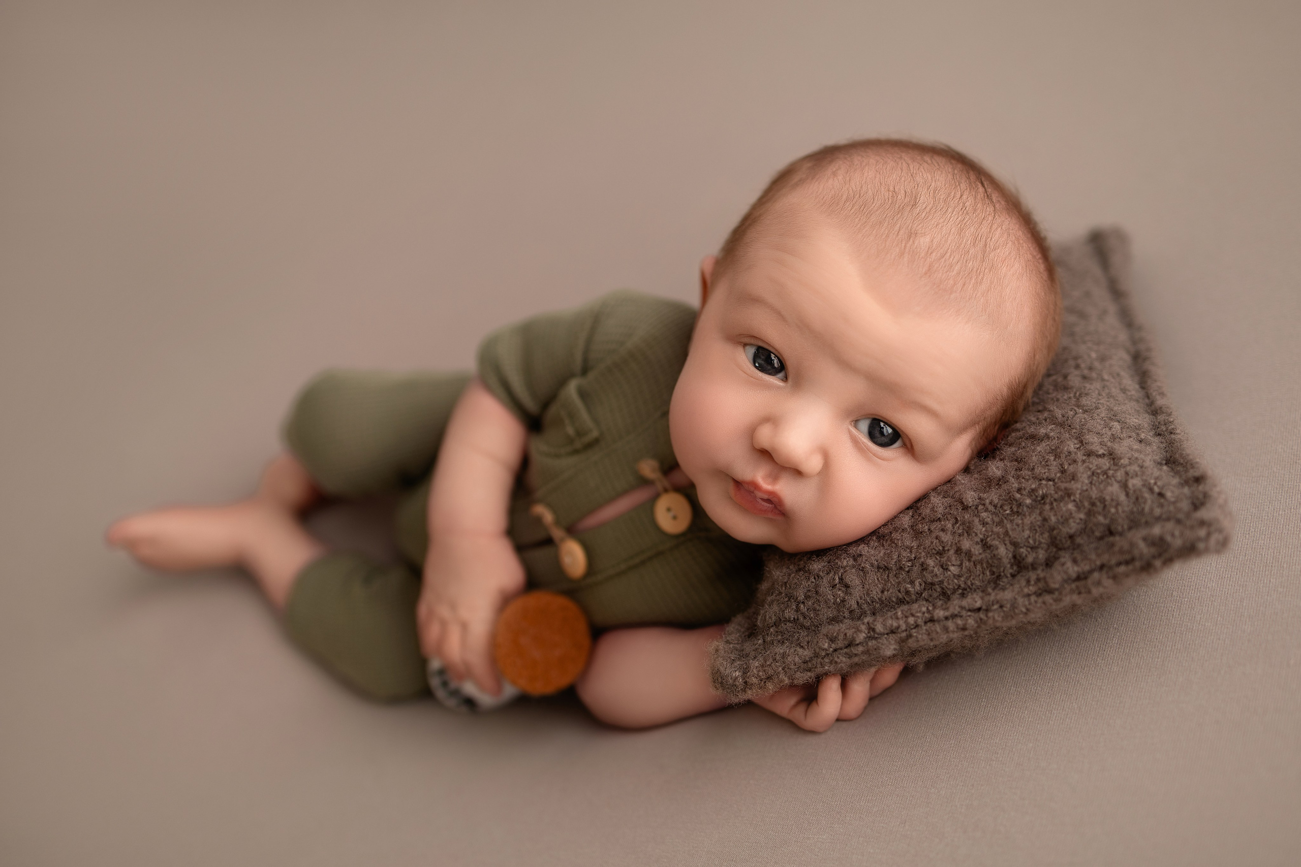 Neugeborene. Neugeborene- Schwangerschaft- und Kinder Fotografin in Lehre