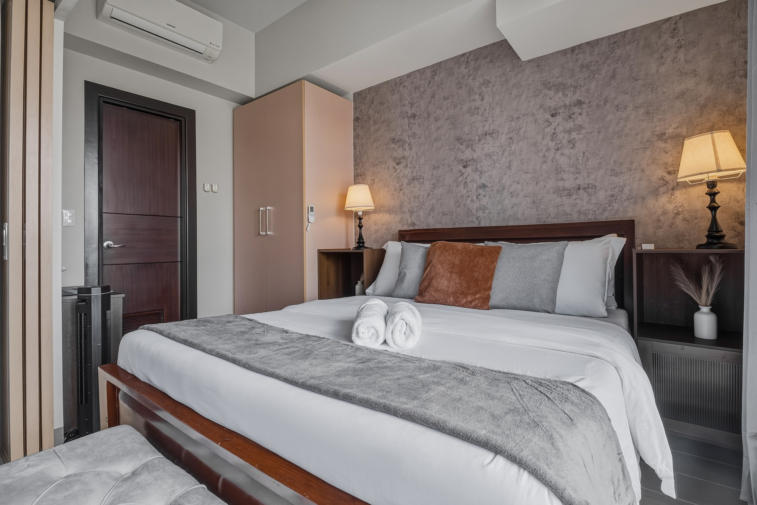 Uptown Parksuites II BGC. Interior & Architectural Photographer Philippines | Argen Carlo Camaclang