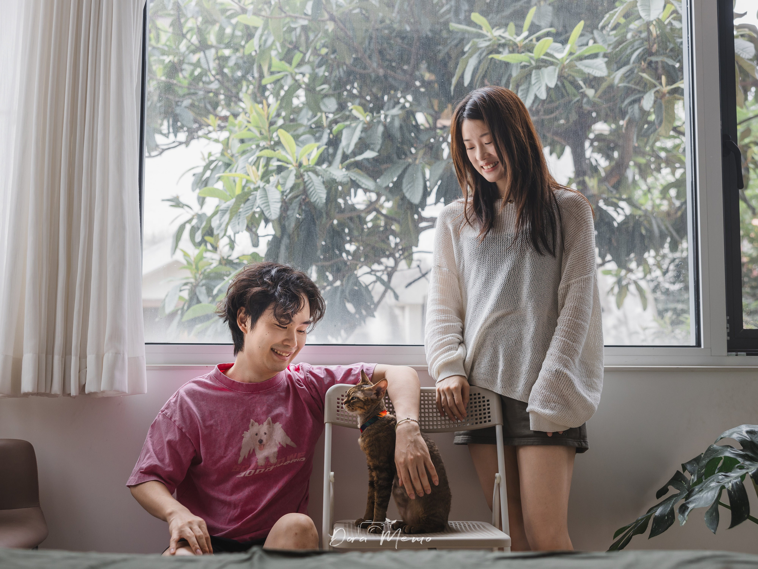 Shanghai Pet Family Photography | A Warm At-Home Session with Two Cats