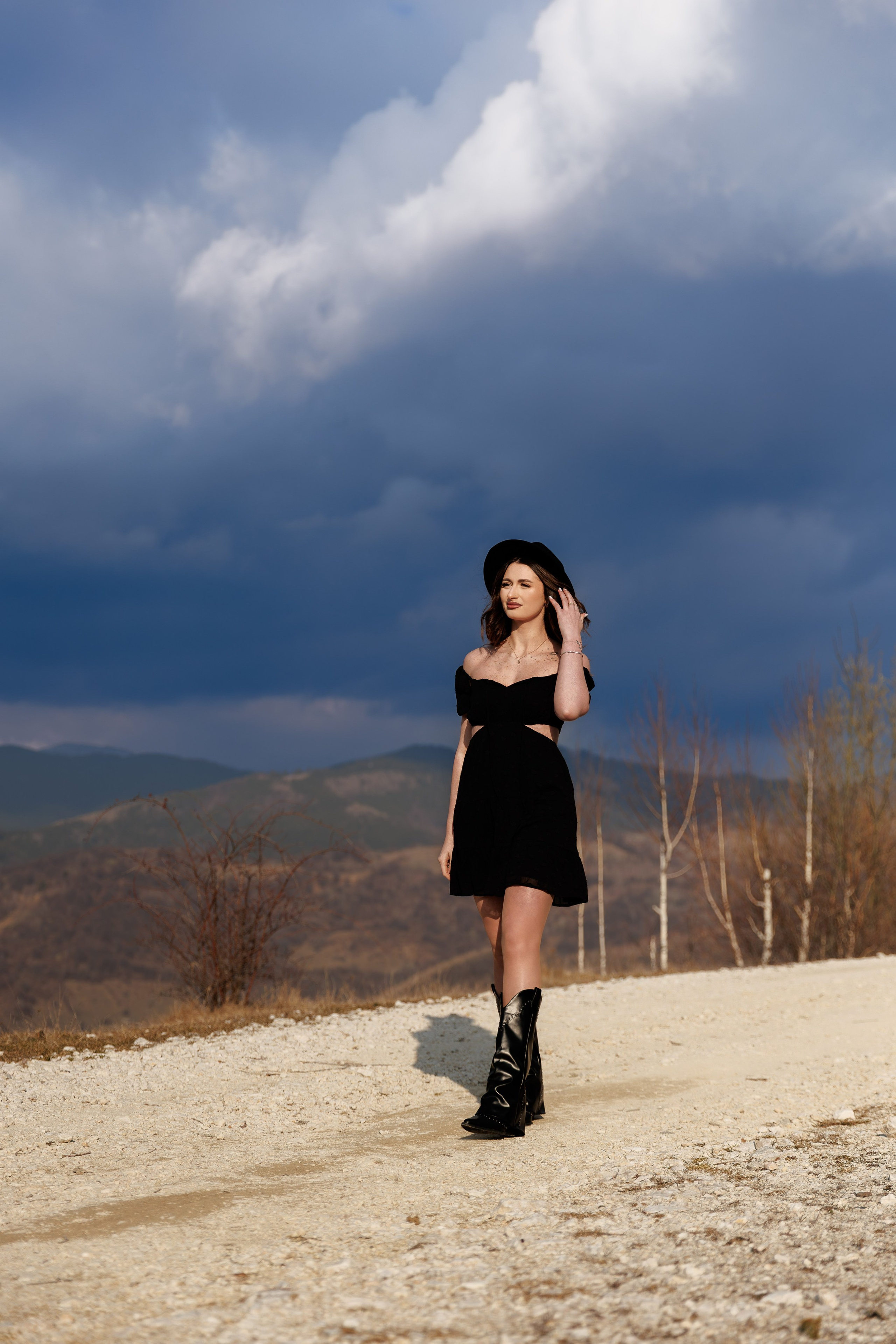 Cristina - Photoshoot - Mausoleul Mateiaș. Fotograf Profesionist Pitesti-Bucuresti| Mircea Seinea