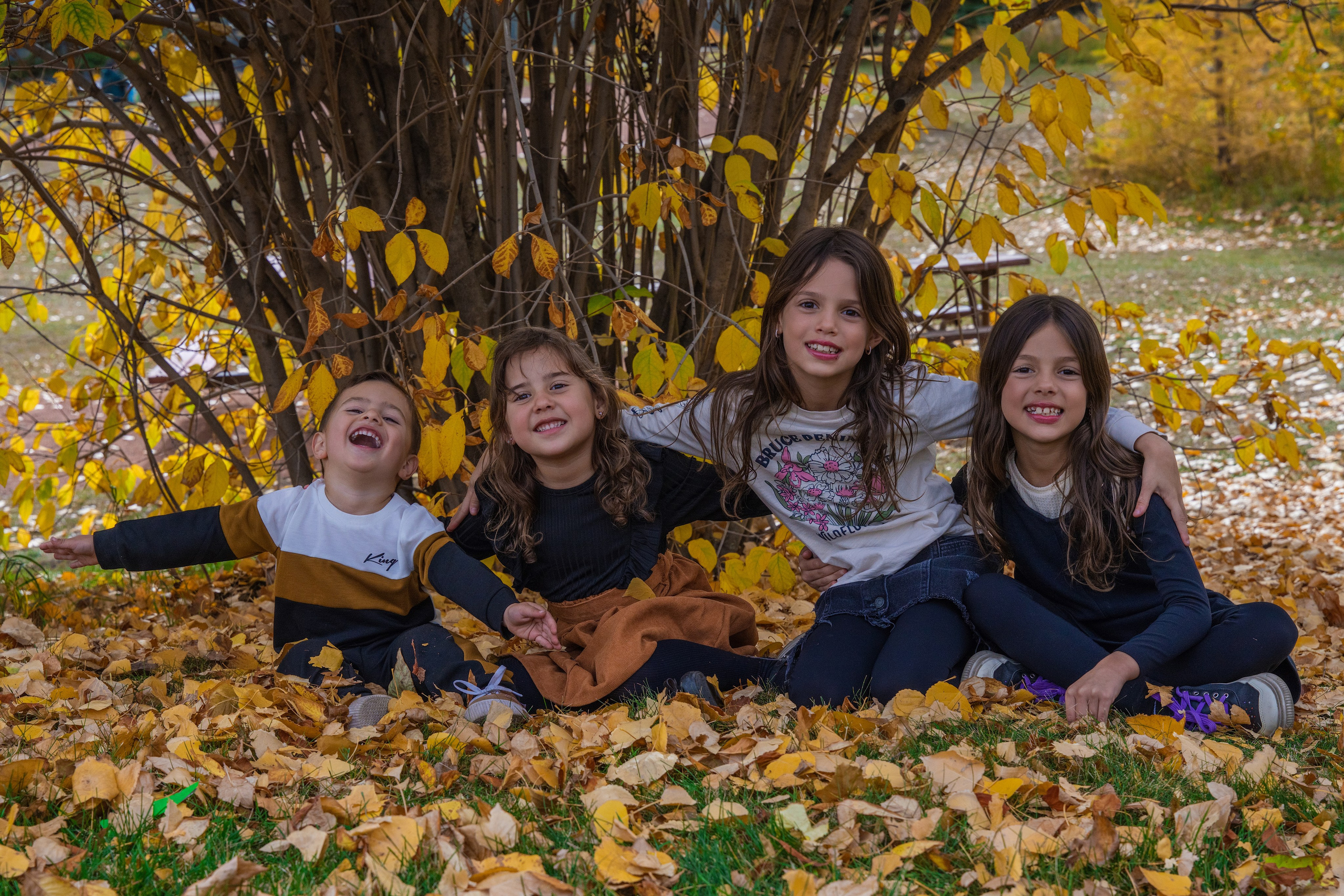 Ariana’s Family. Carlos Lima Photography — Photographer in Calgary