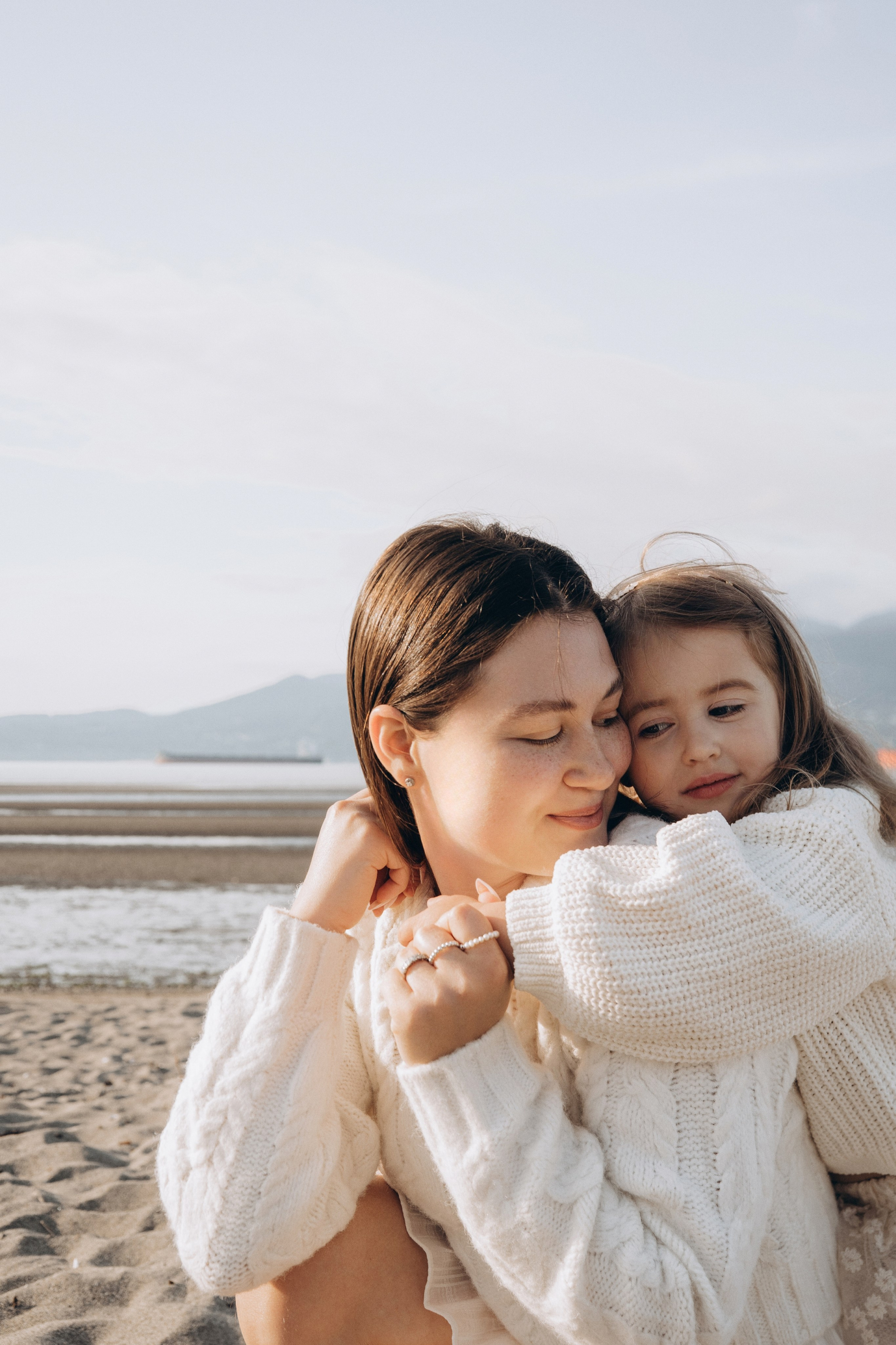Mia & Anna. Vancouver Photographer | Catherine Vashchenko