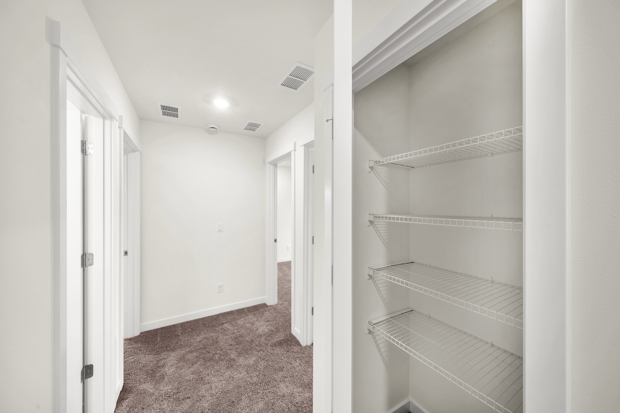 Real Estate photography. Washington state. EVAN ARISTOV WEDDING PHOTOGRAPHY — Seattle Wedding Photographer