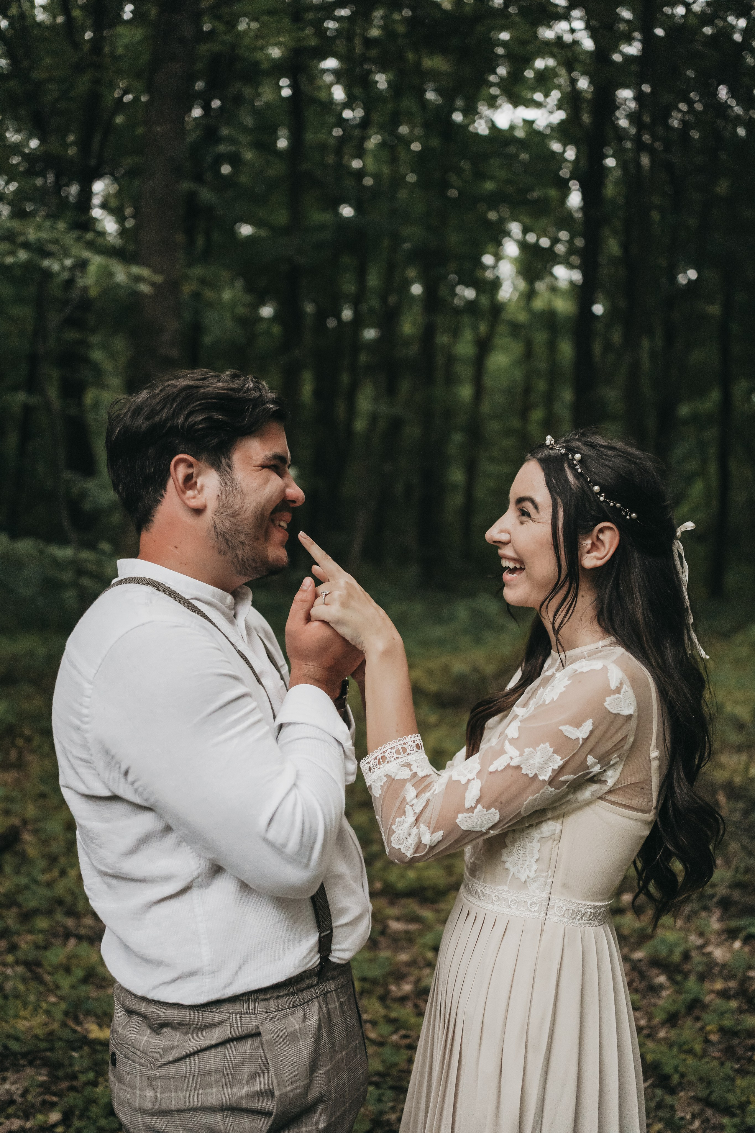 Fotograf stare civila Botosani. Fotograf Nunta Iasi - Hearts & Pictures