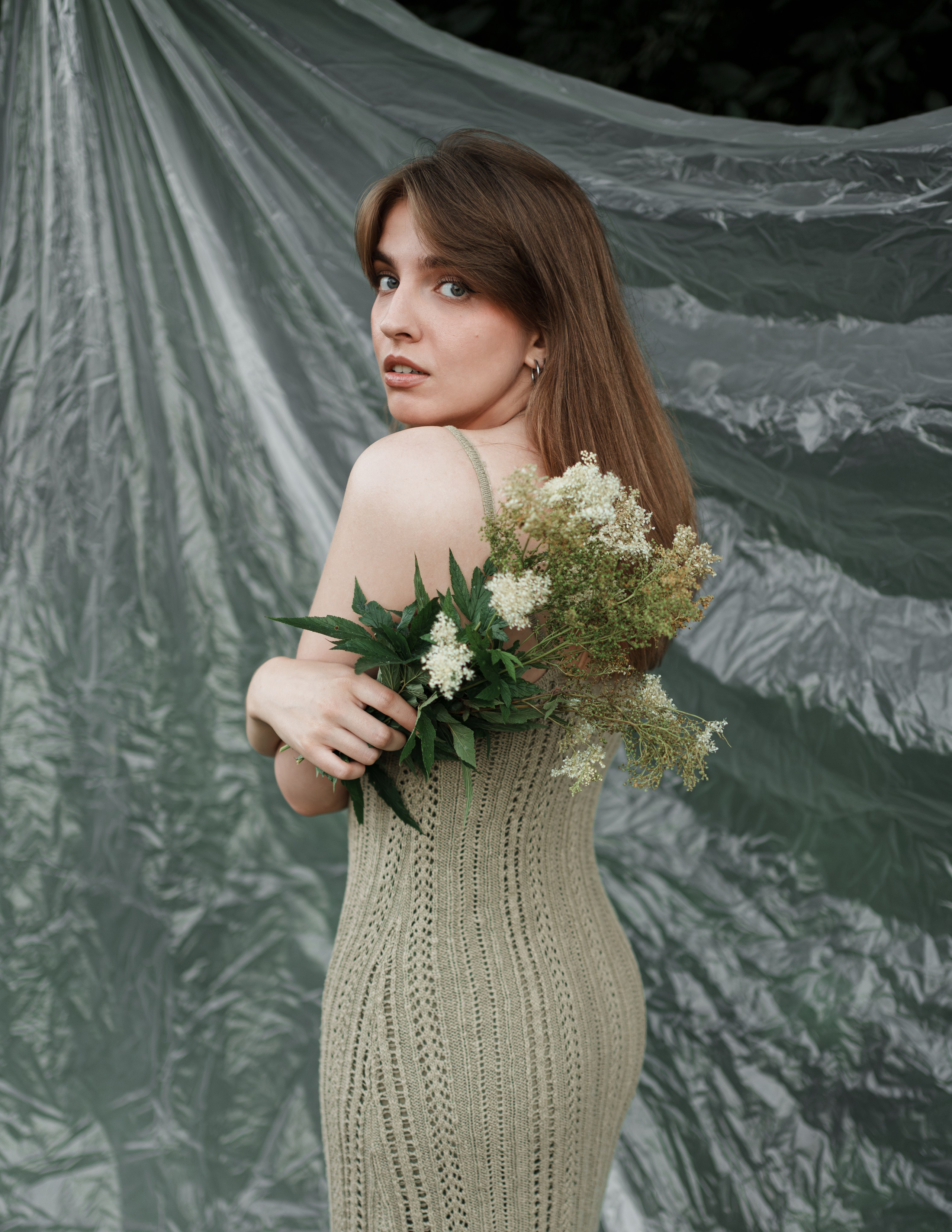 Nature plastic. Alisha Geva женский портретный фотограф в Дубае