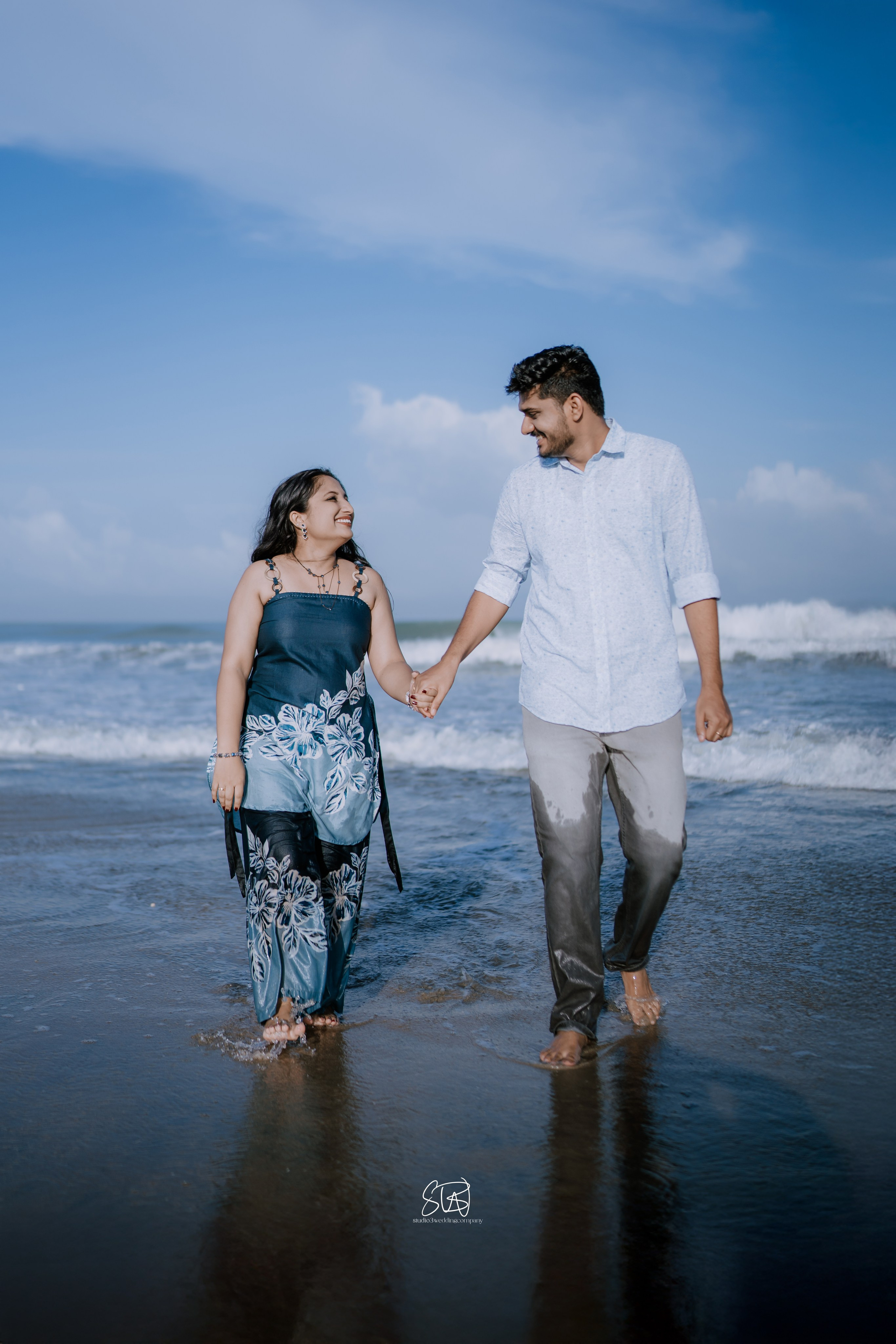 BEACH PREWEDDING. STUDIO3WEDDINGCOMPANY