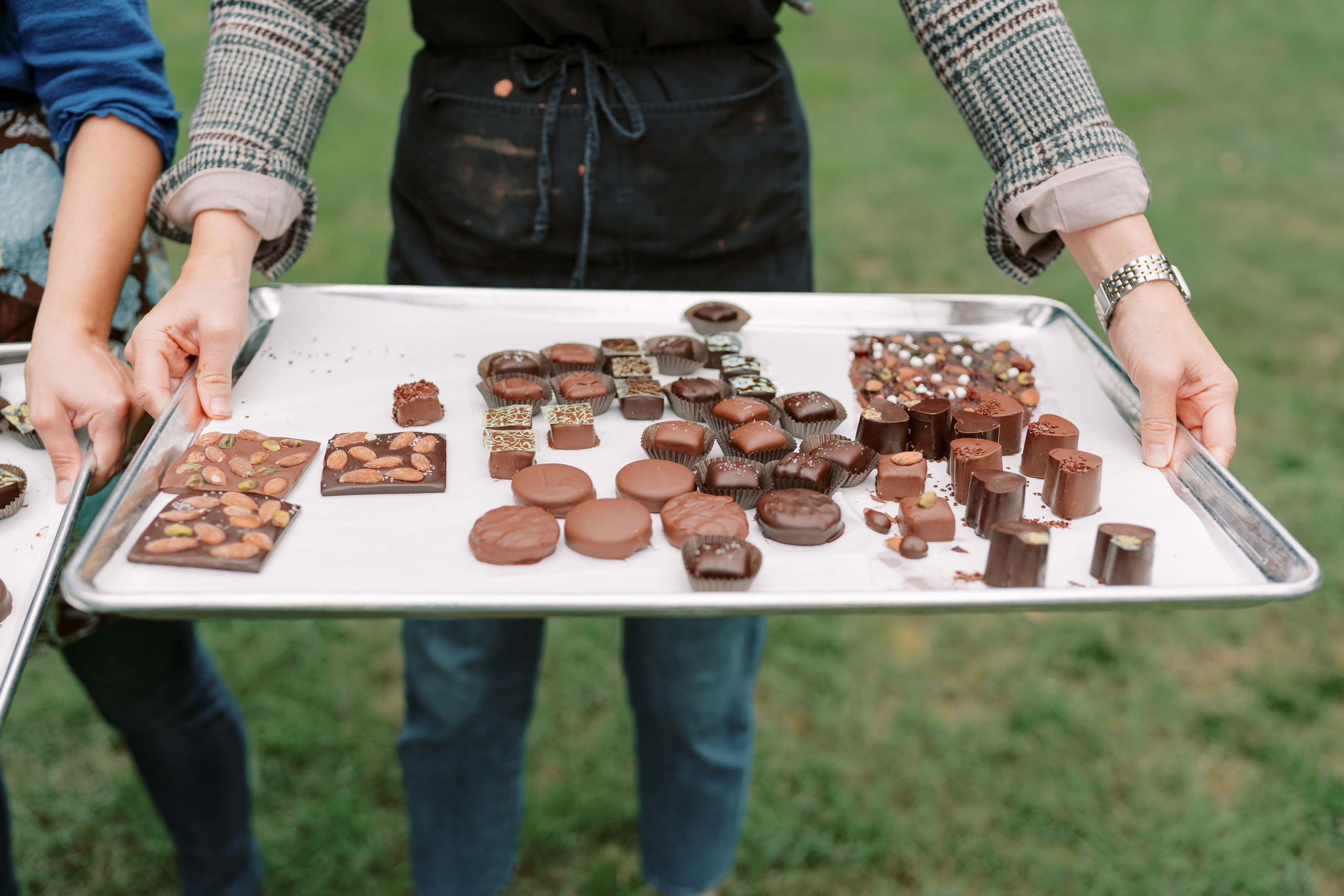 Event: Chocolate-Making Workshop. EVAN ARISTOV WEDDING PHOTOGRAPHY — Seattle Wedding Photographer