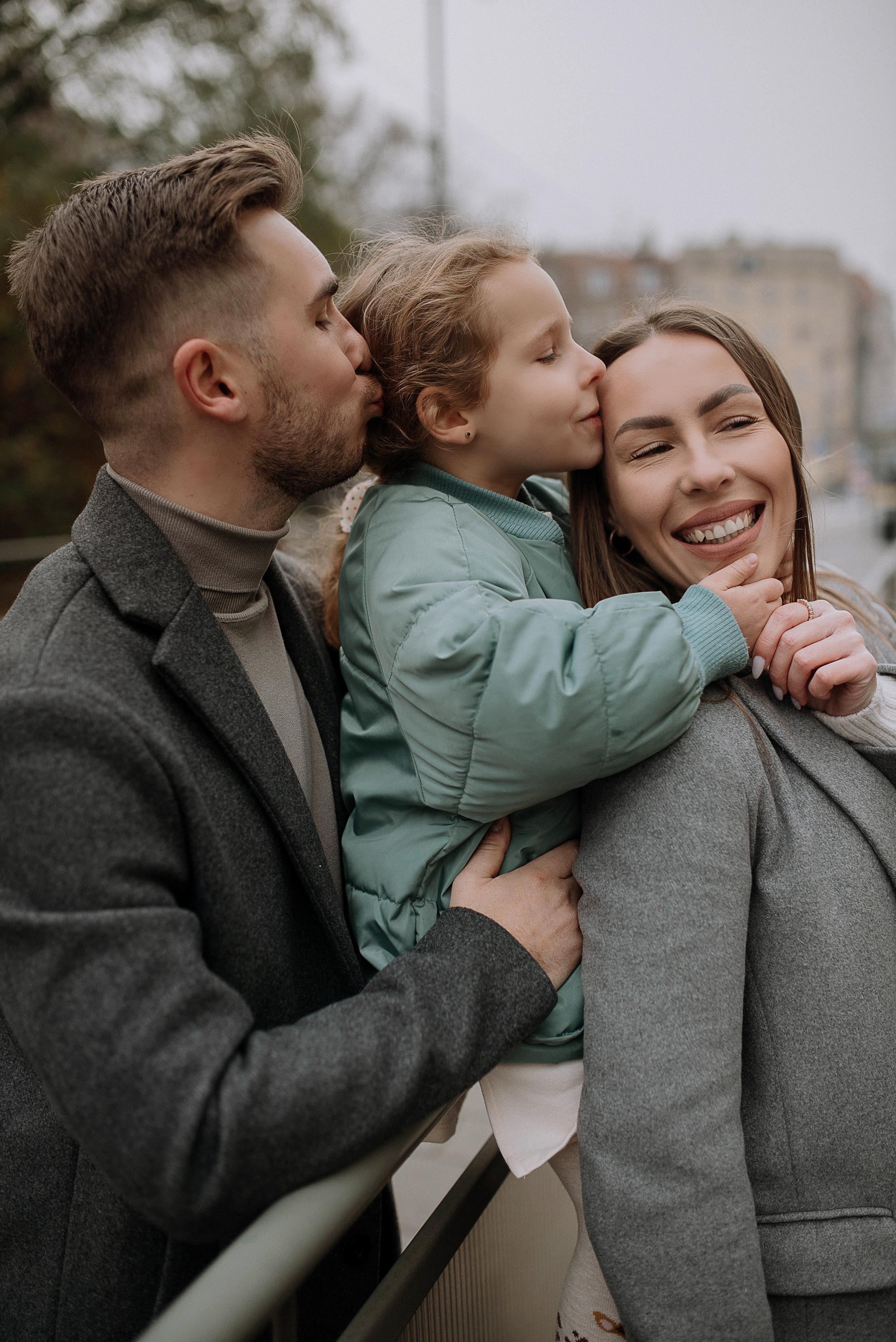 Dasha, Zlata, Yura. Home page