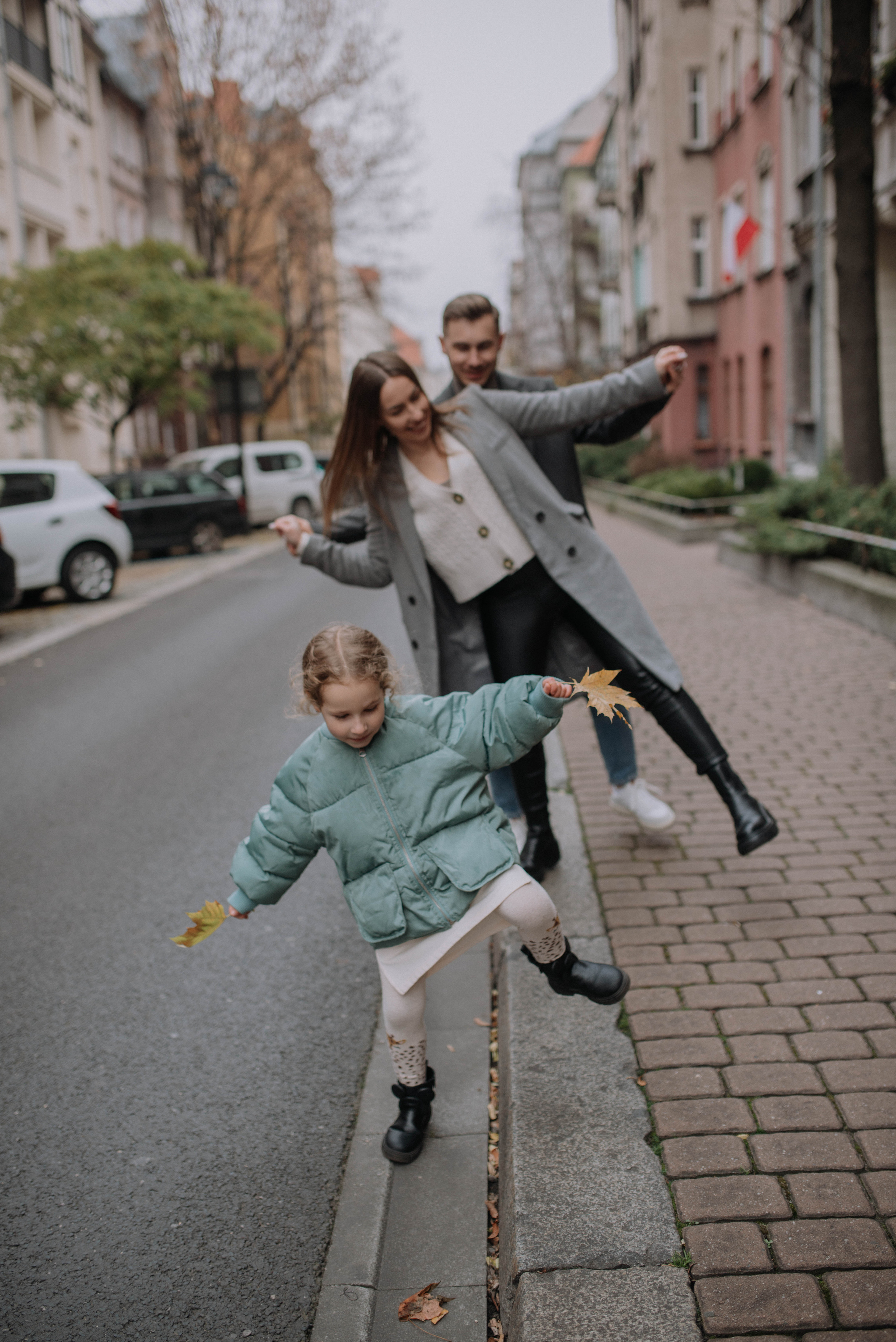 Dasha, Zlata, Yura. Home page