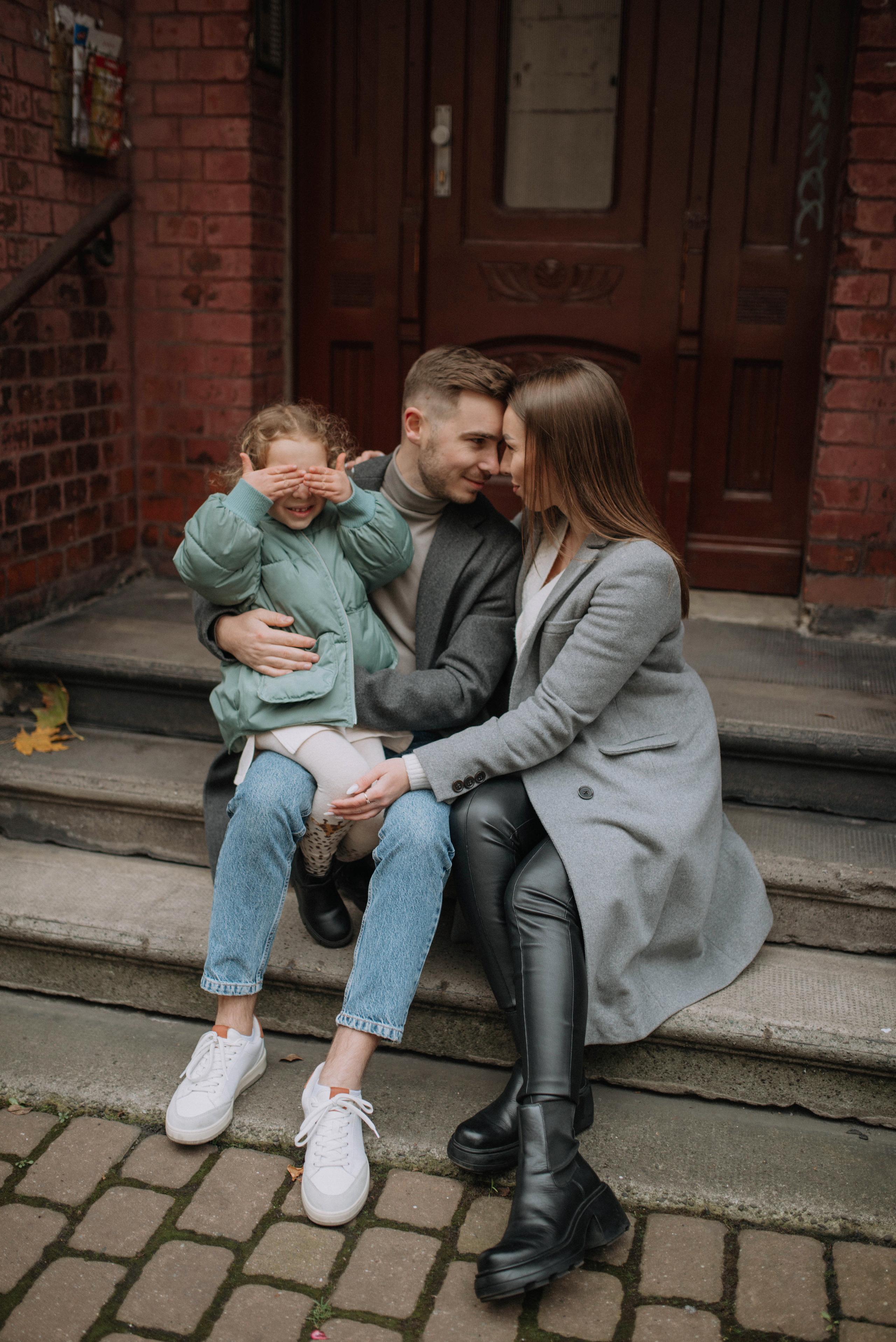 Dasha, Zlata, Yura. Home page