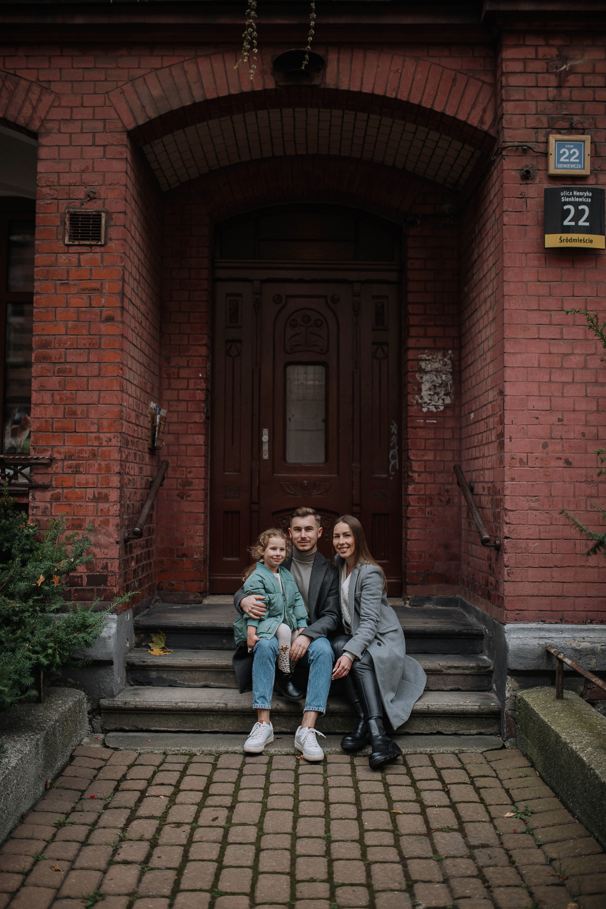 Dasha, Zlata, Yura. Home page