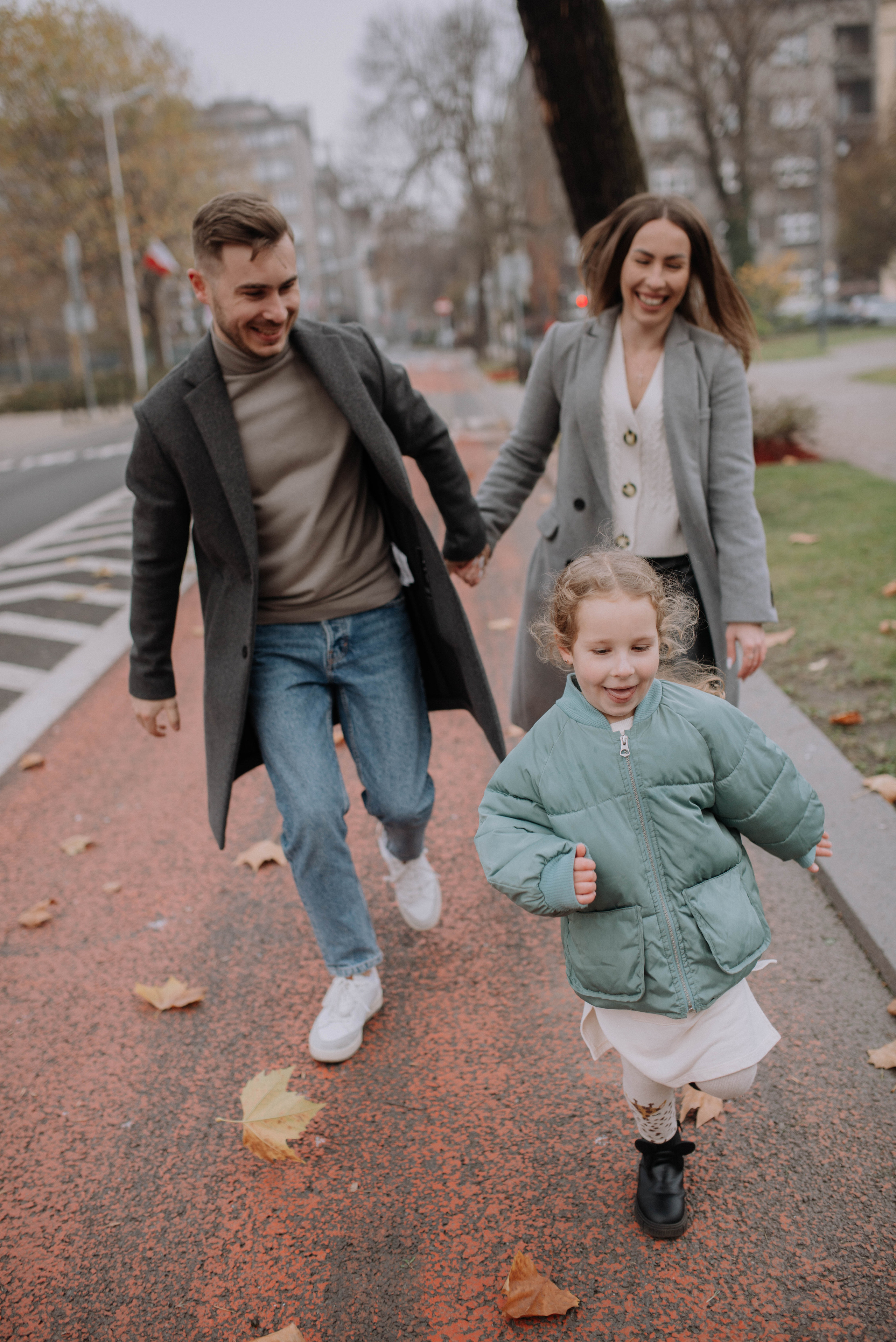 Dasha, Zlata, Yura. Home page