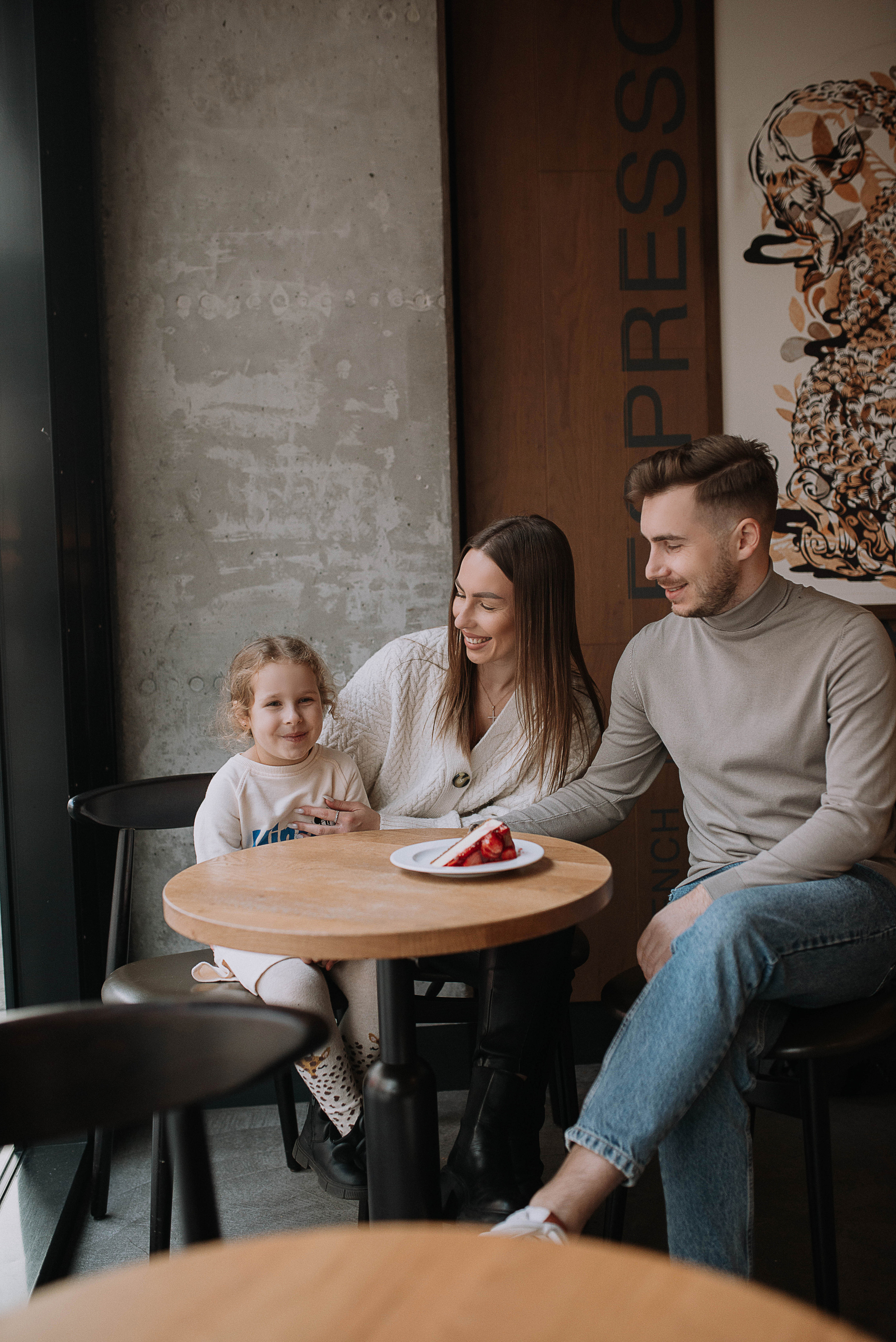 Dasha, Zlata, Yura. Home page