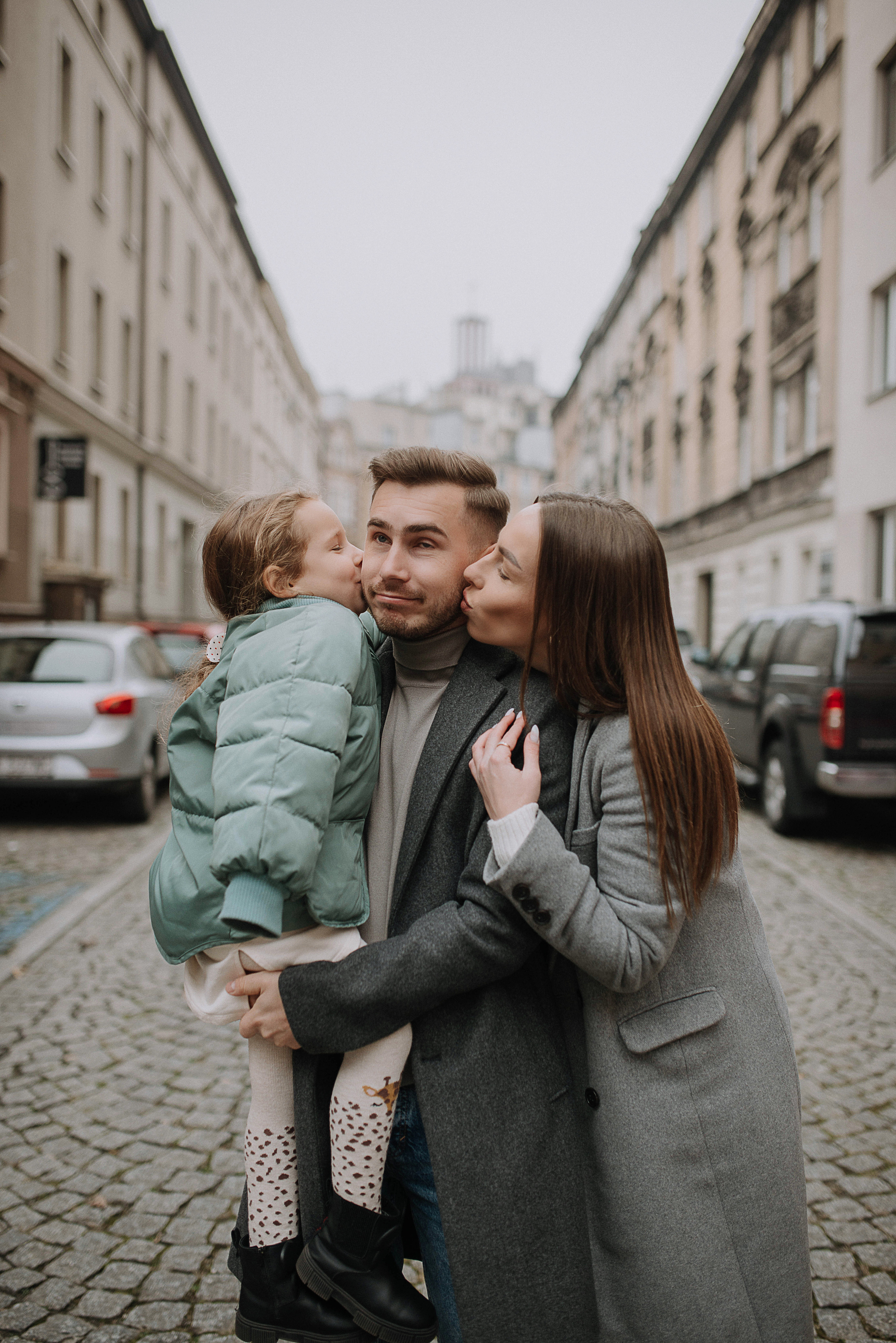 Dasha, Zlata, Yura. Home page