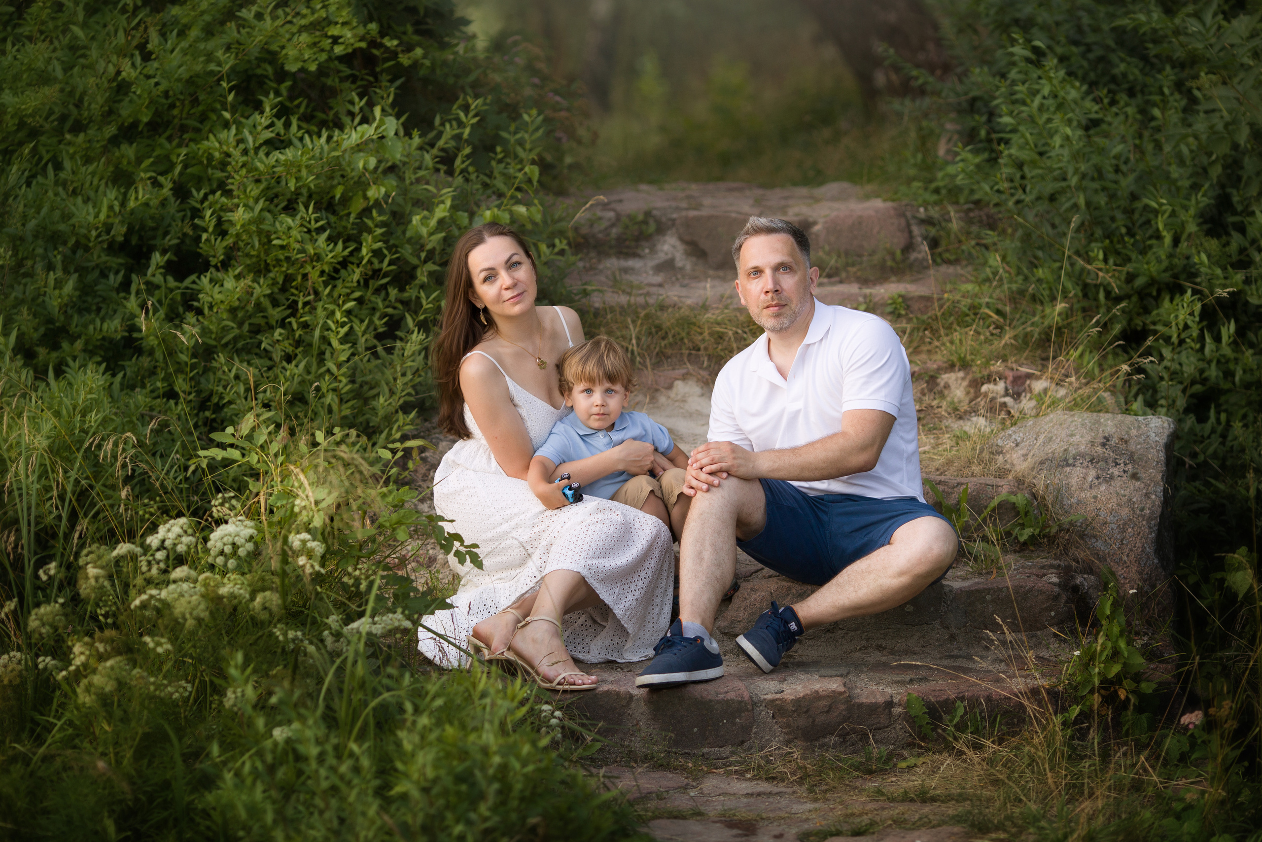 Several generations together. Family photographer in Vilnuis Svetlana Naumova