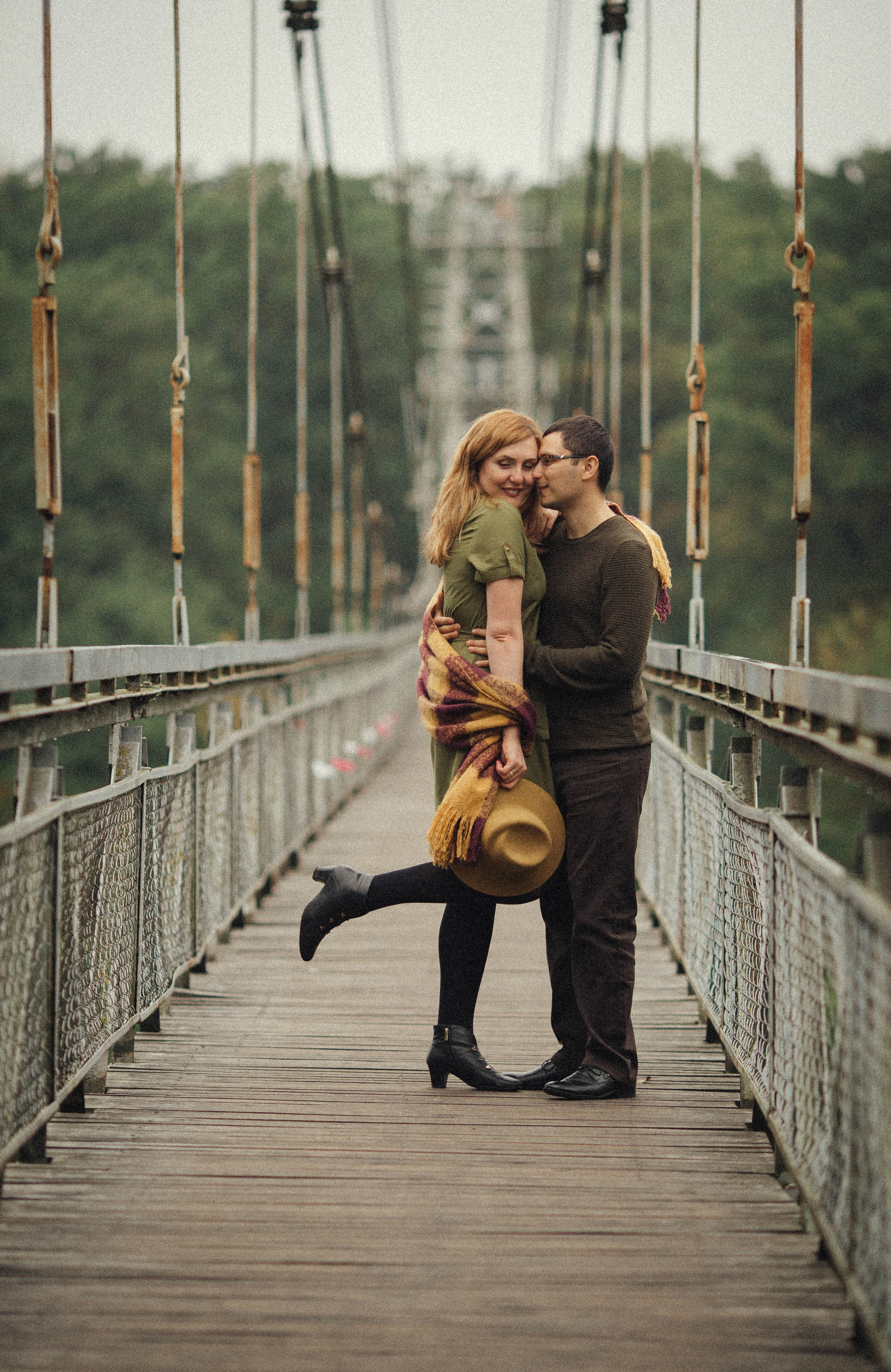 Anya and Denis. Bridges. Family photographer in Vilnuis Svetlana Naumova