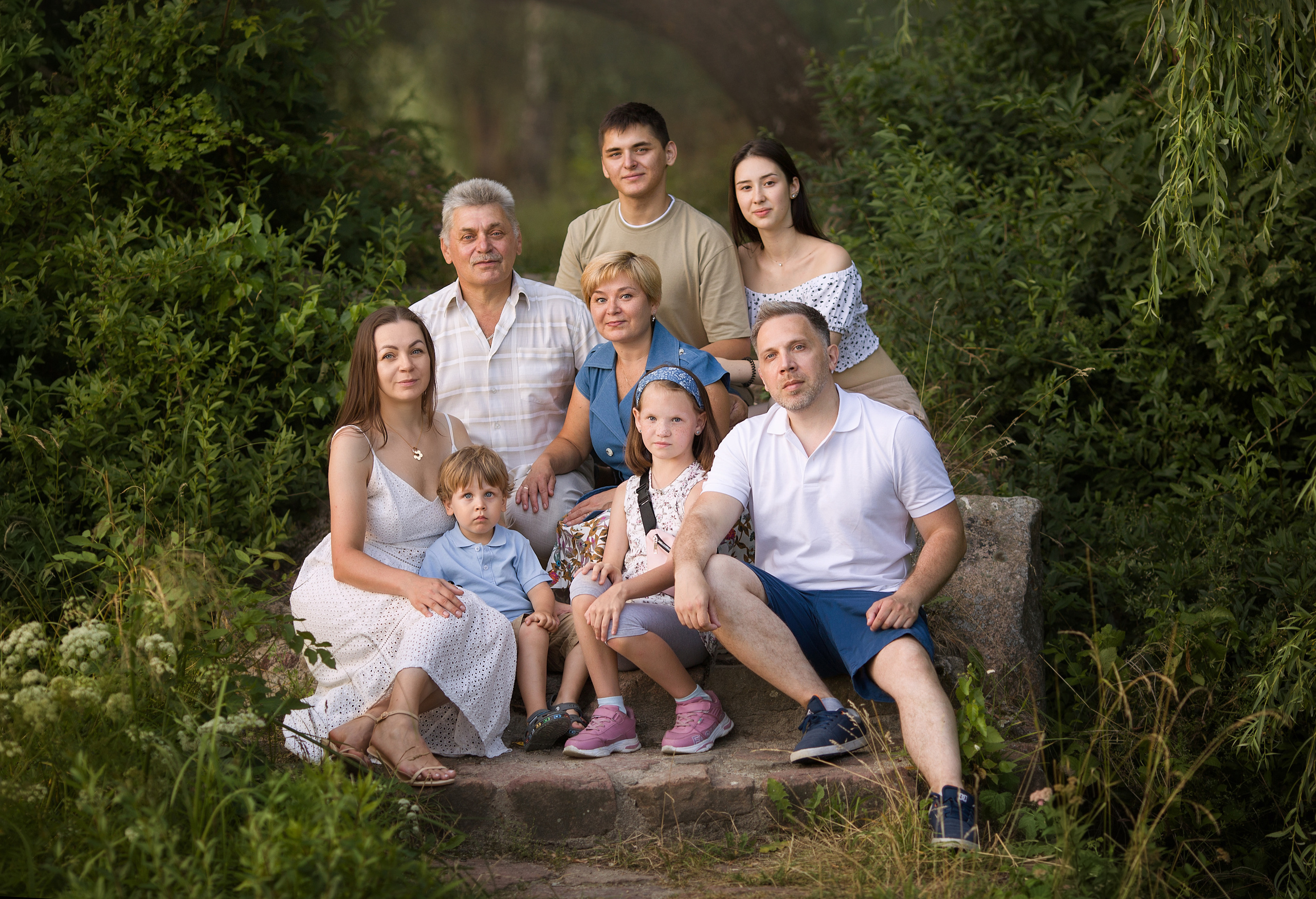 Several generations together. Family photographer in Vilnuis Svetlana Naumova