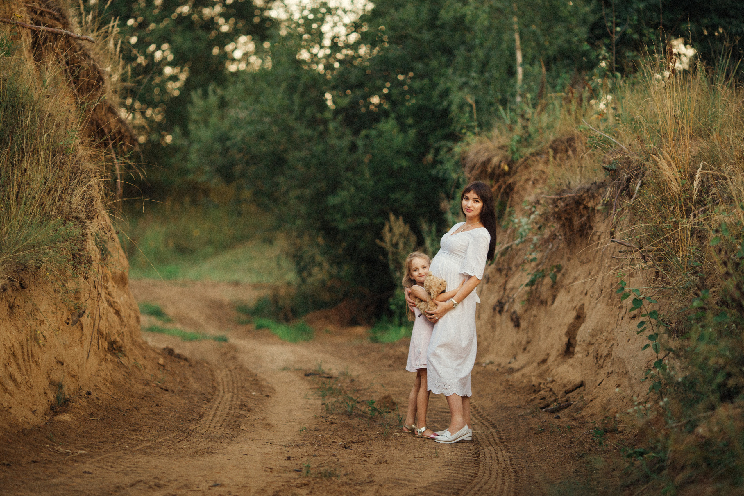 Wonderful wait for brother. Family photographer in Vilnuis Svetlana Naumova