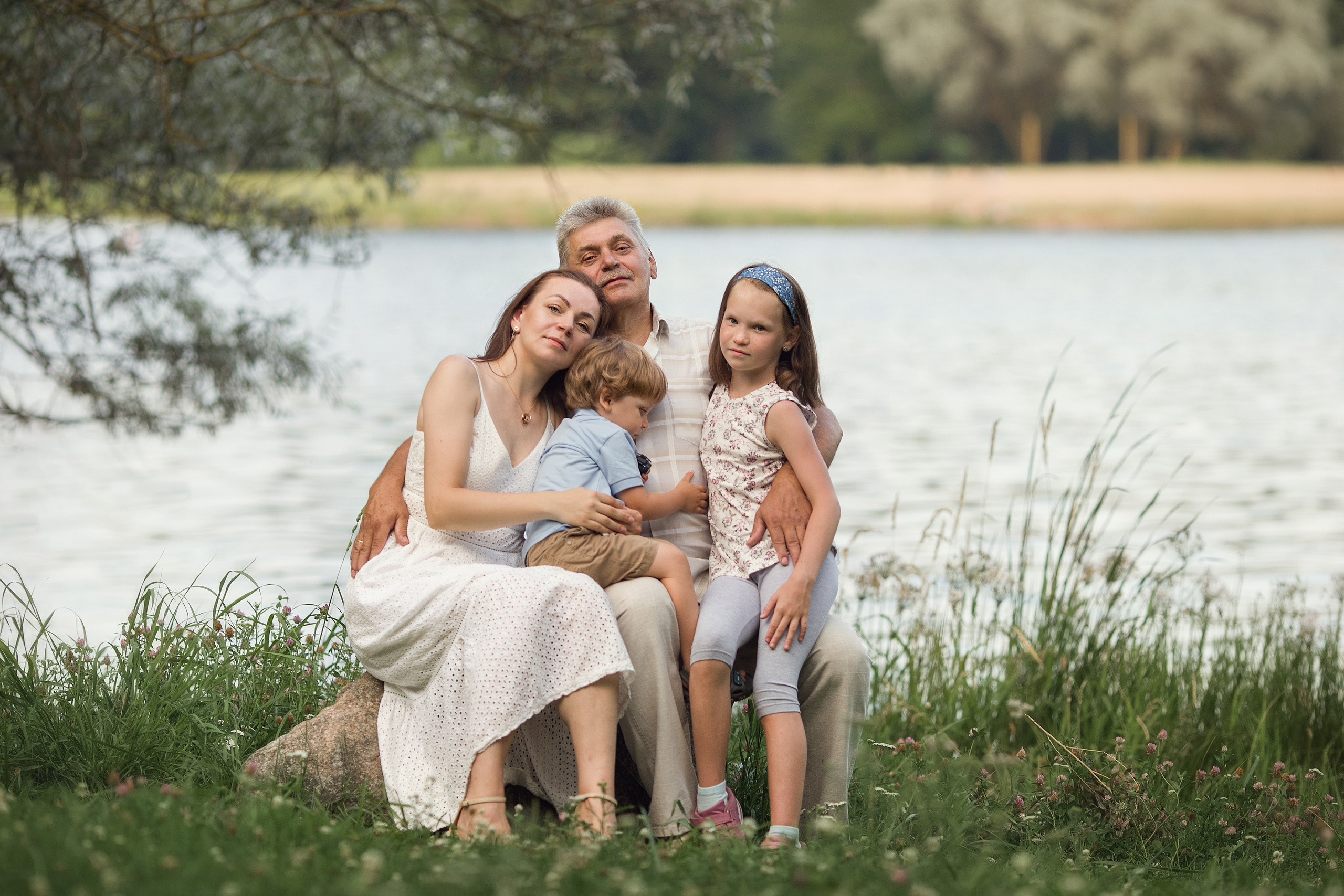 Several generations together. Family photographer in Vilnuis Svetlana Naumova