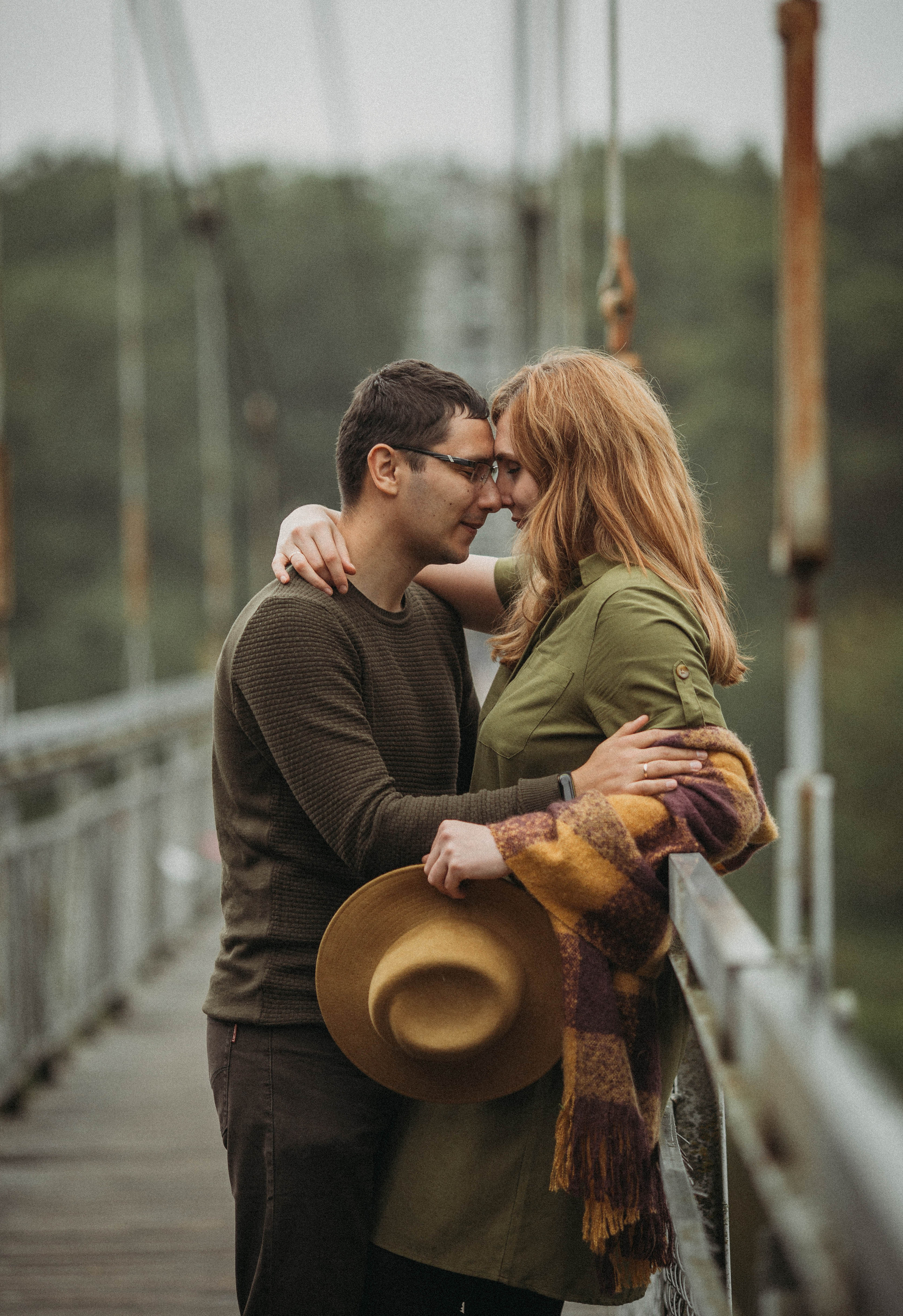 Anya and Denis. Bridges. Family photographer in Vilnuis Svetlana Naumova