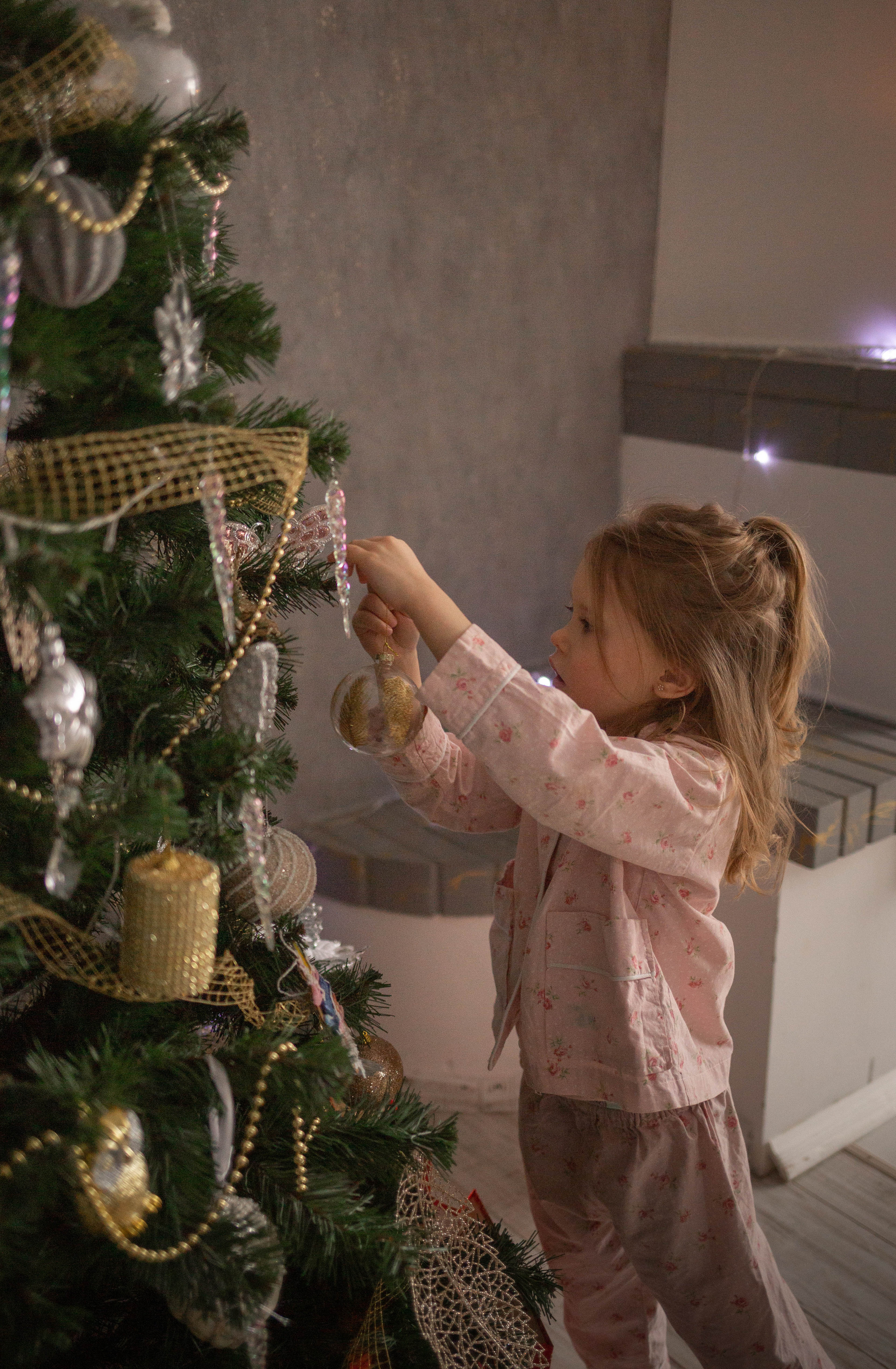 Waiting for the holiday. Family photographer in Vilnuis Svetlana Naumova