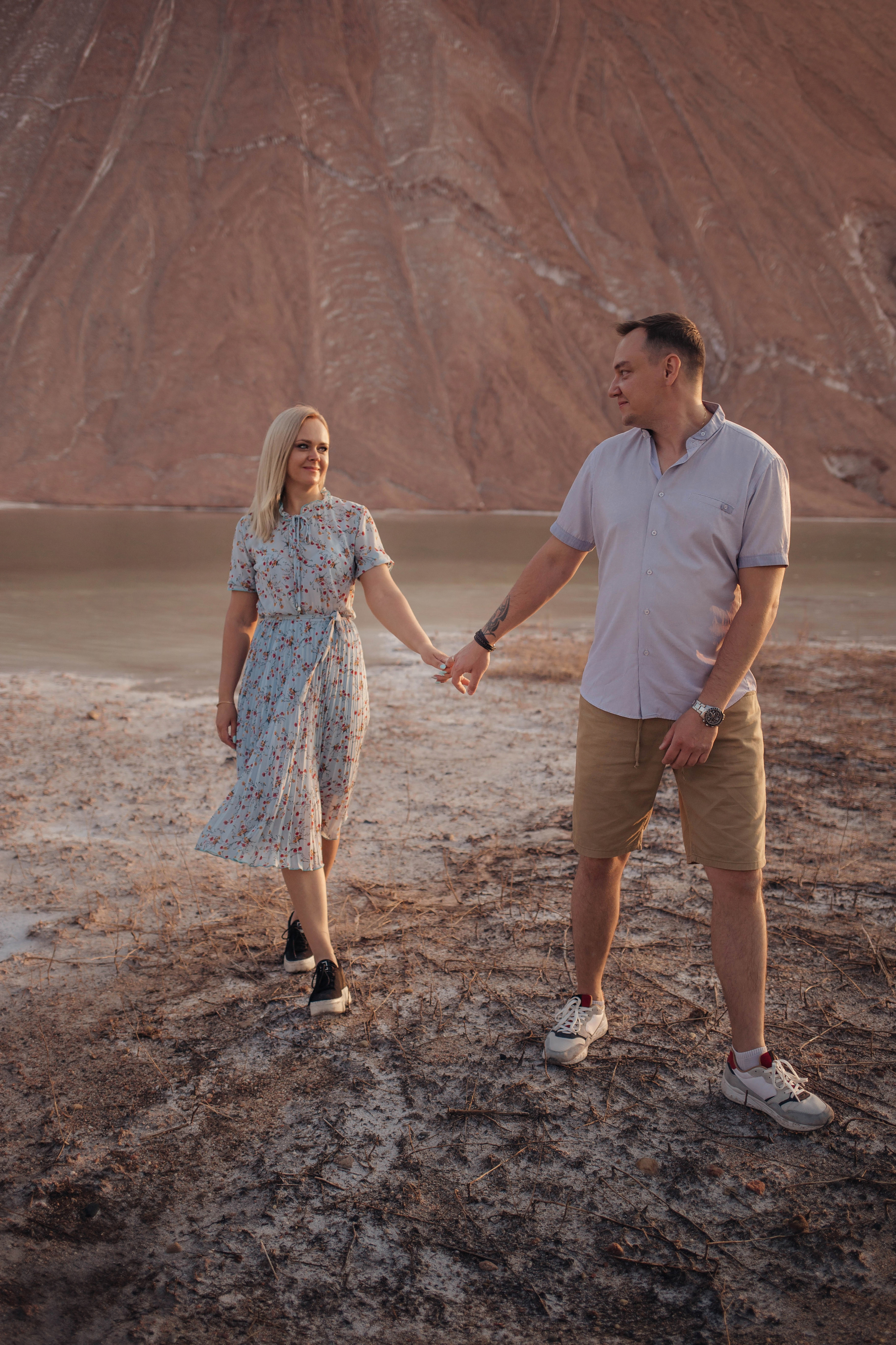 Таня и Рома в необычных горах. Семейный и детский фотограф в Вильнюсе Светлана Наумова