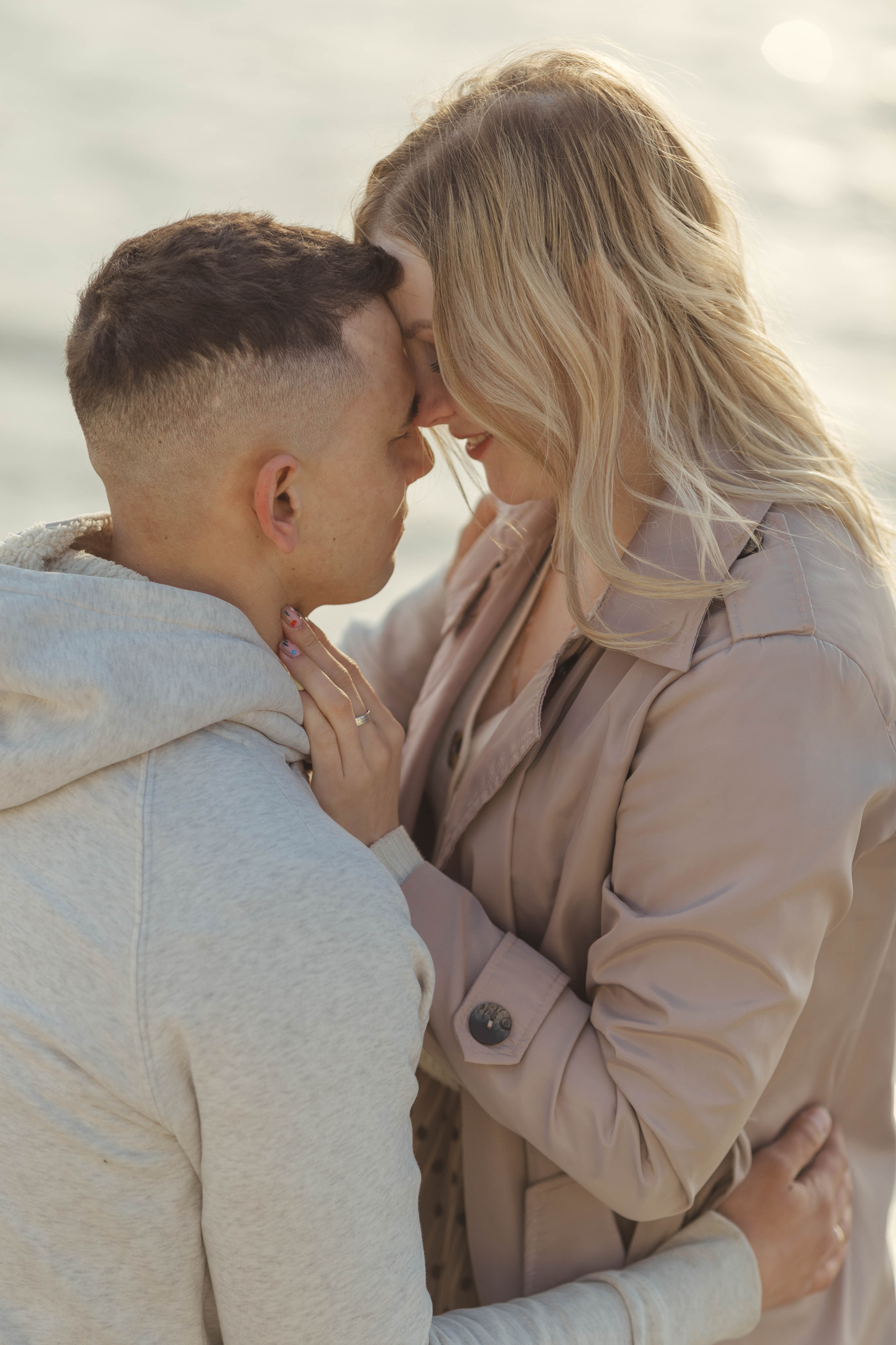 Julia and Lyosha. A walk near the sea. Family photographer in Vilnuis Svetlana Naumova