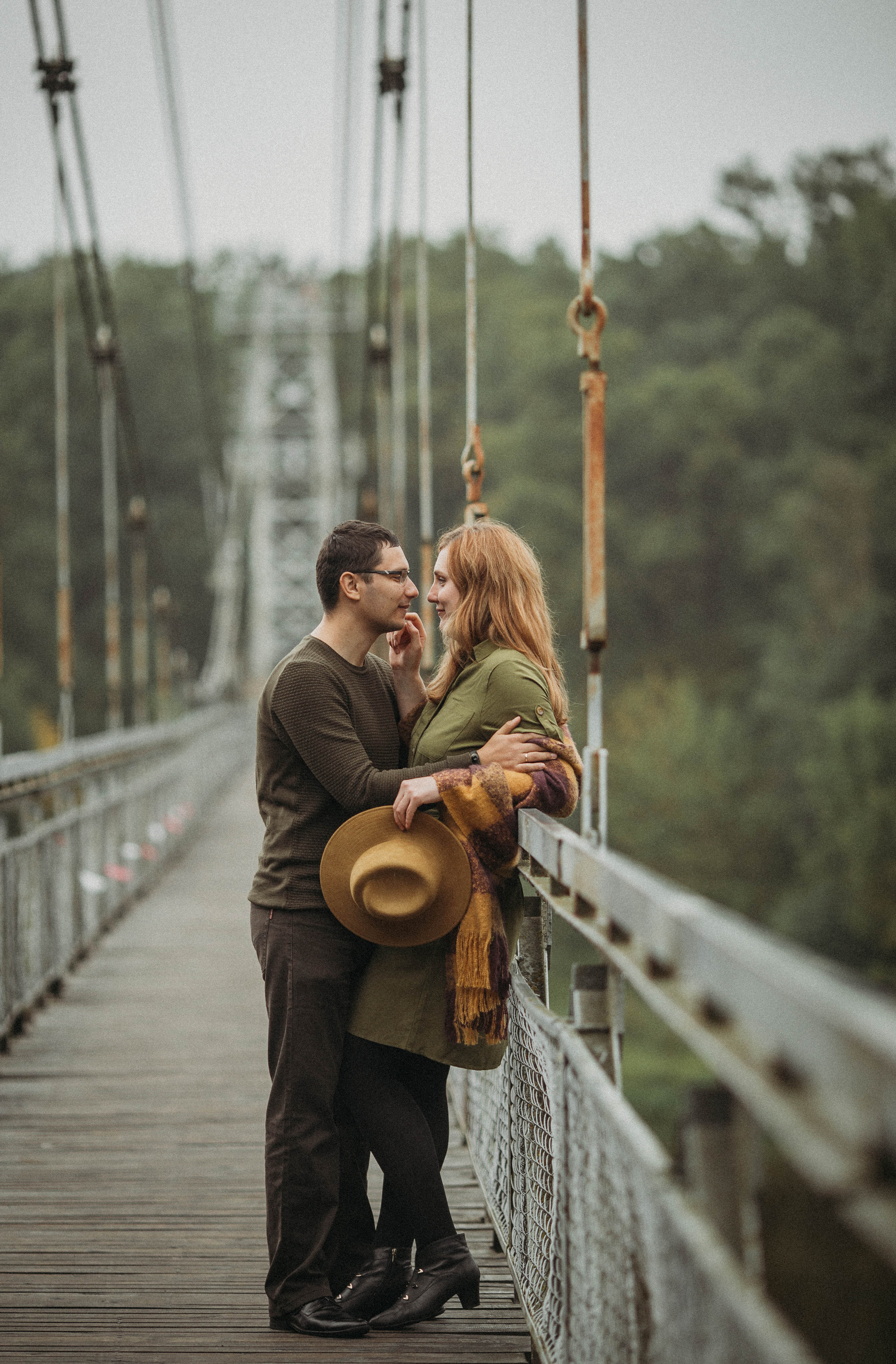 Anya and Denis. Bridges. Family photographer in Vilnuis Svetlana Naumova