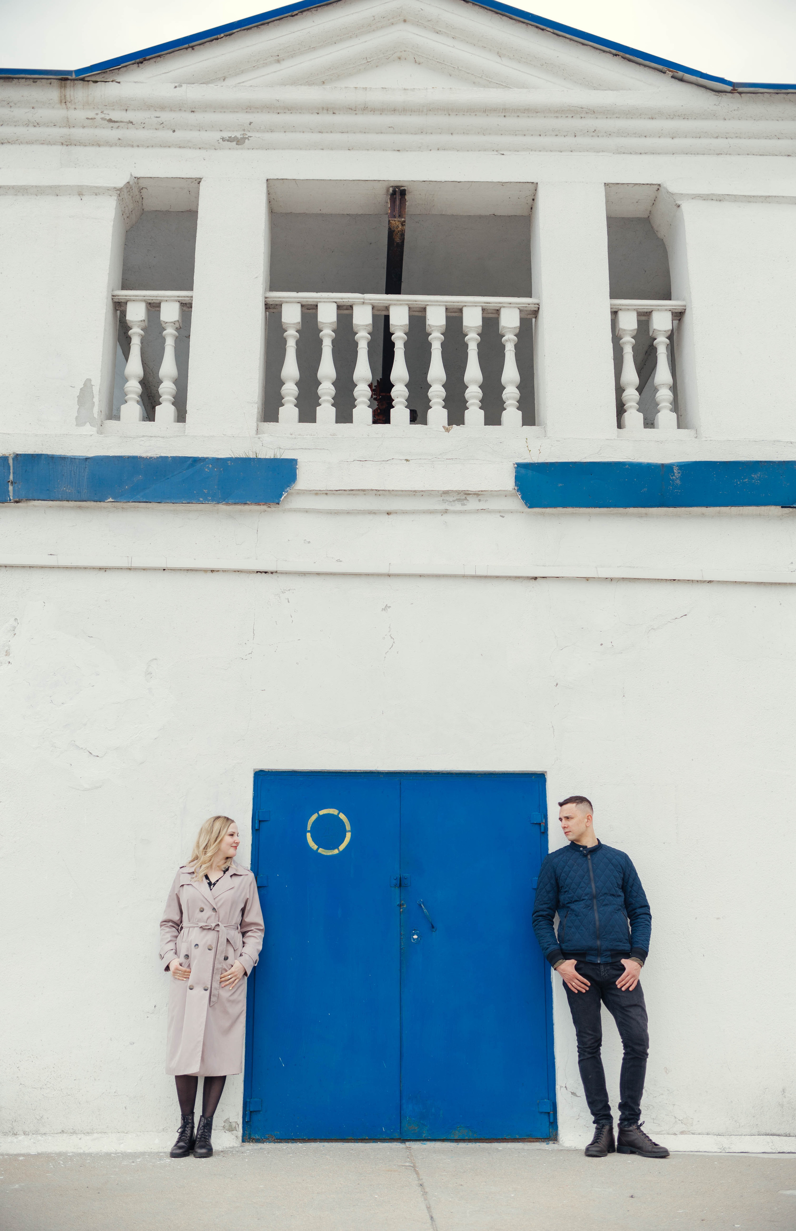 Julia and Lyosha. A walk near the sea. Family photographer in Vilnuis Svetlana Naumova