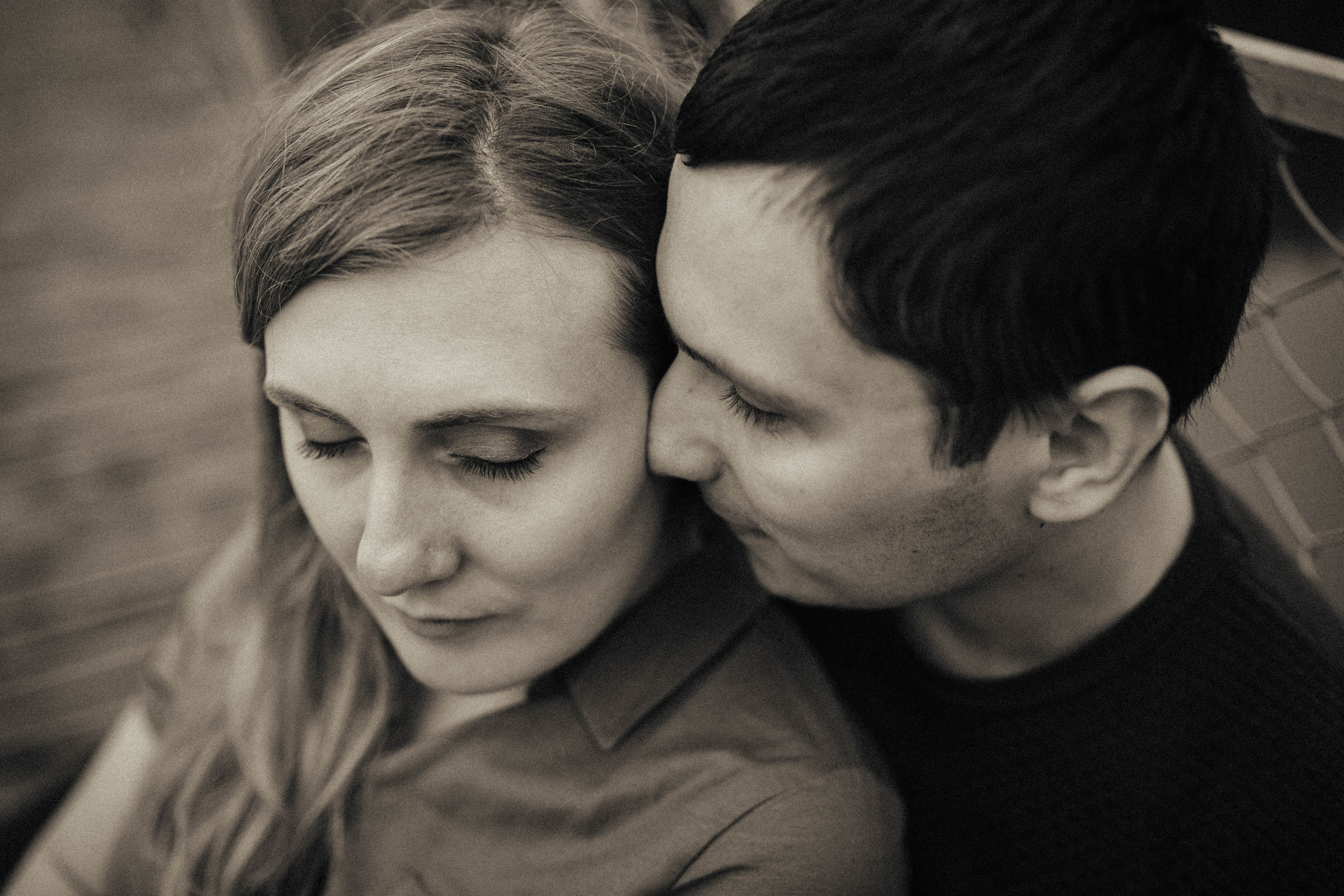 Anya and Denis. Bridges. Family photographer in Vilnuis Svetlana Naumova