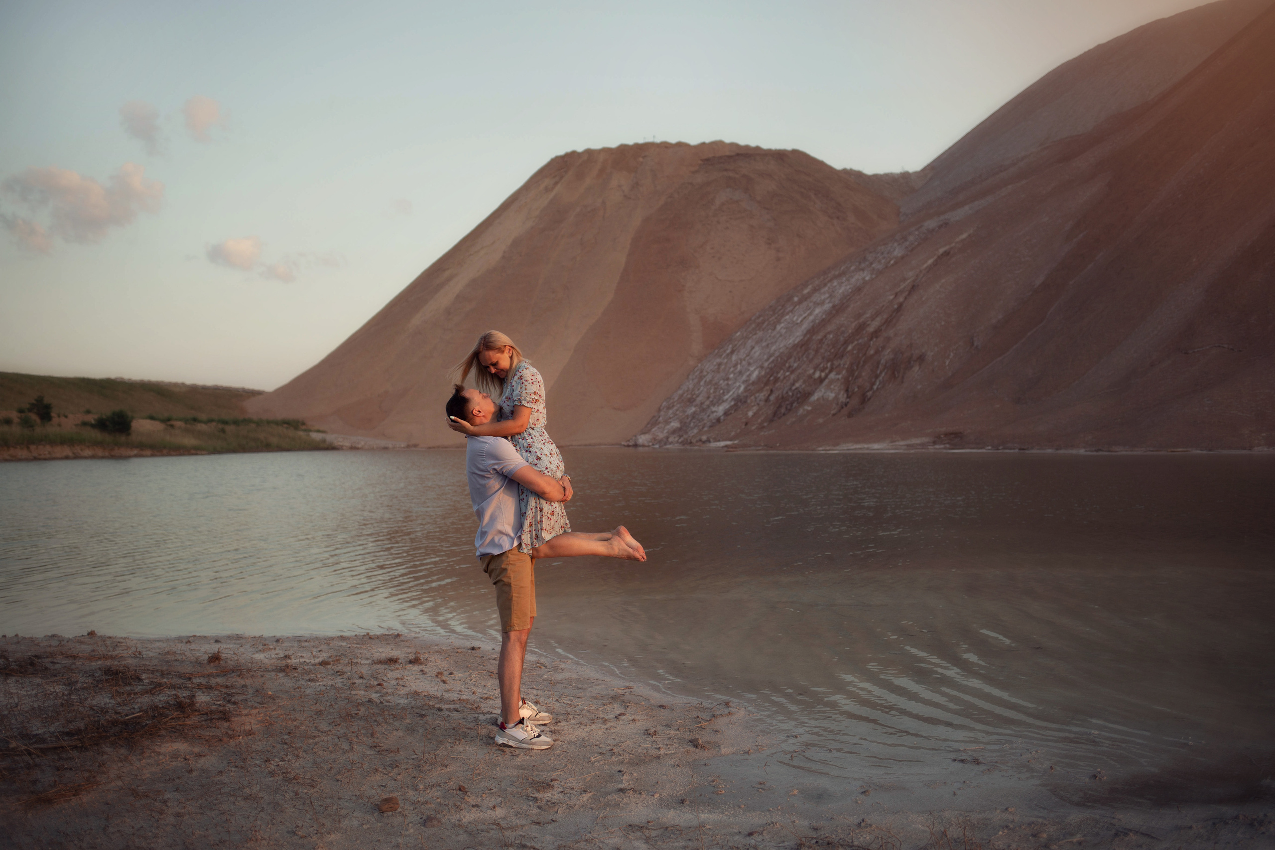 Таня и Рома в необычных горах. Семейный и детский фотограф в Вильнюсе Светлана Наумова