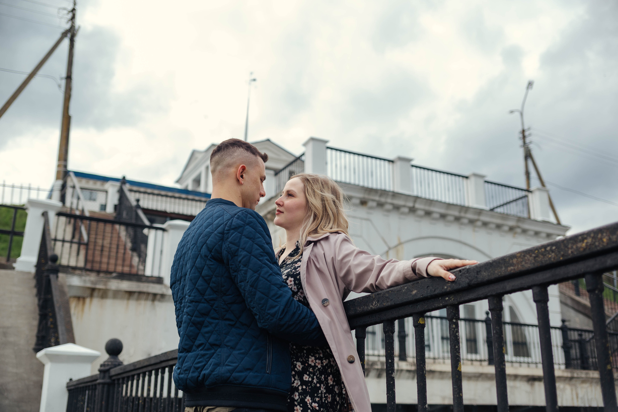 Julia and Lyosha. A walk near the sea. Family photographer in Vilnuis Svetlana Naumova