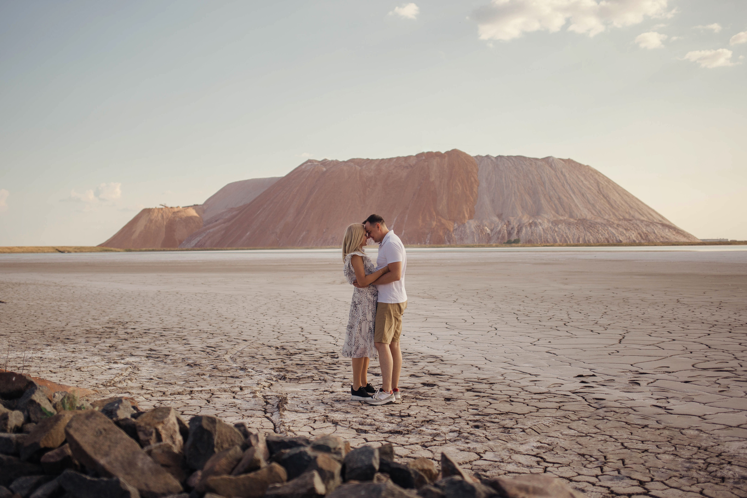 Таня и Рома в необычных горах. Семейный и детский фотограф в Вильнюсе Светлана Наумова