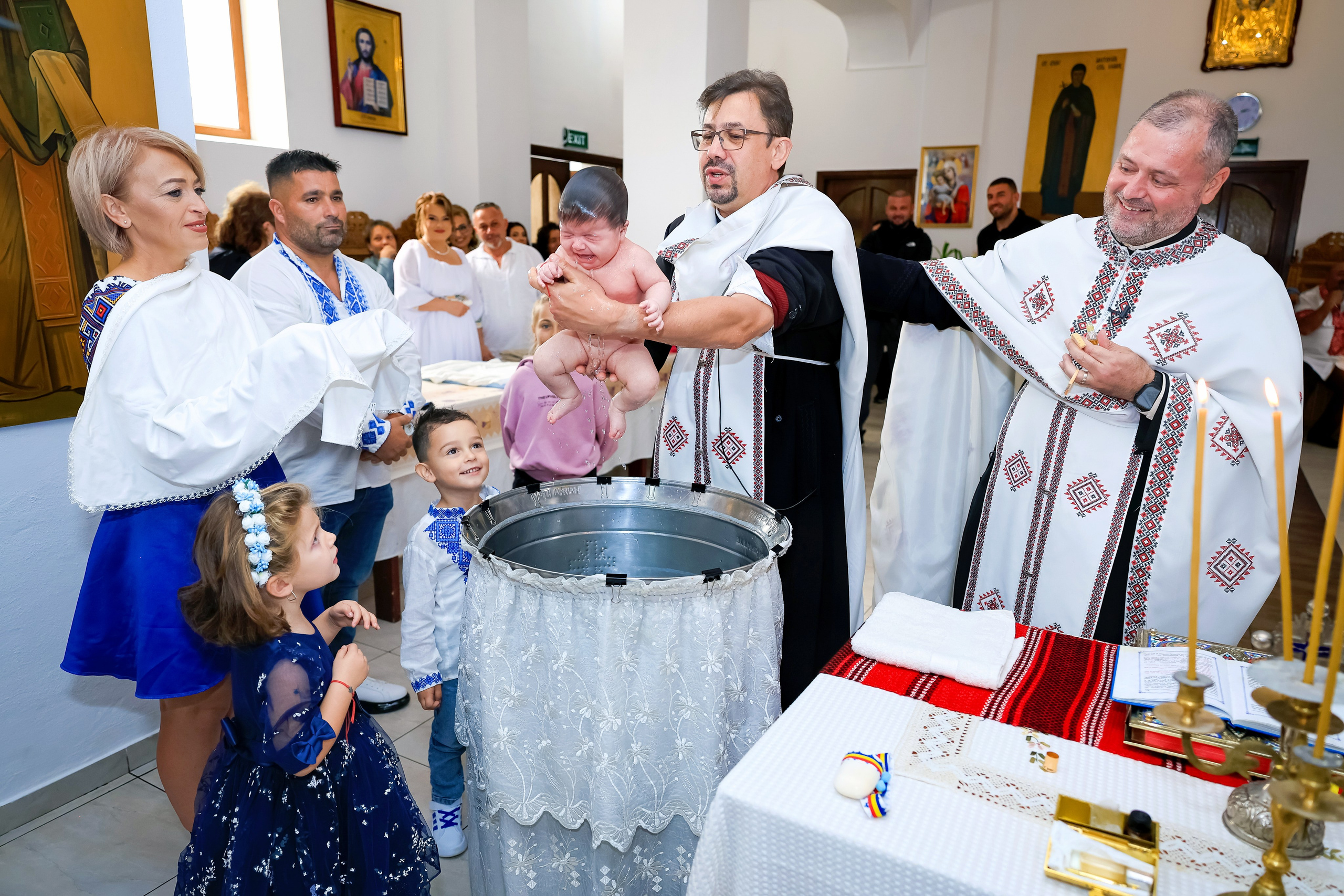 Andrei Sebastian. Moments By Gub