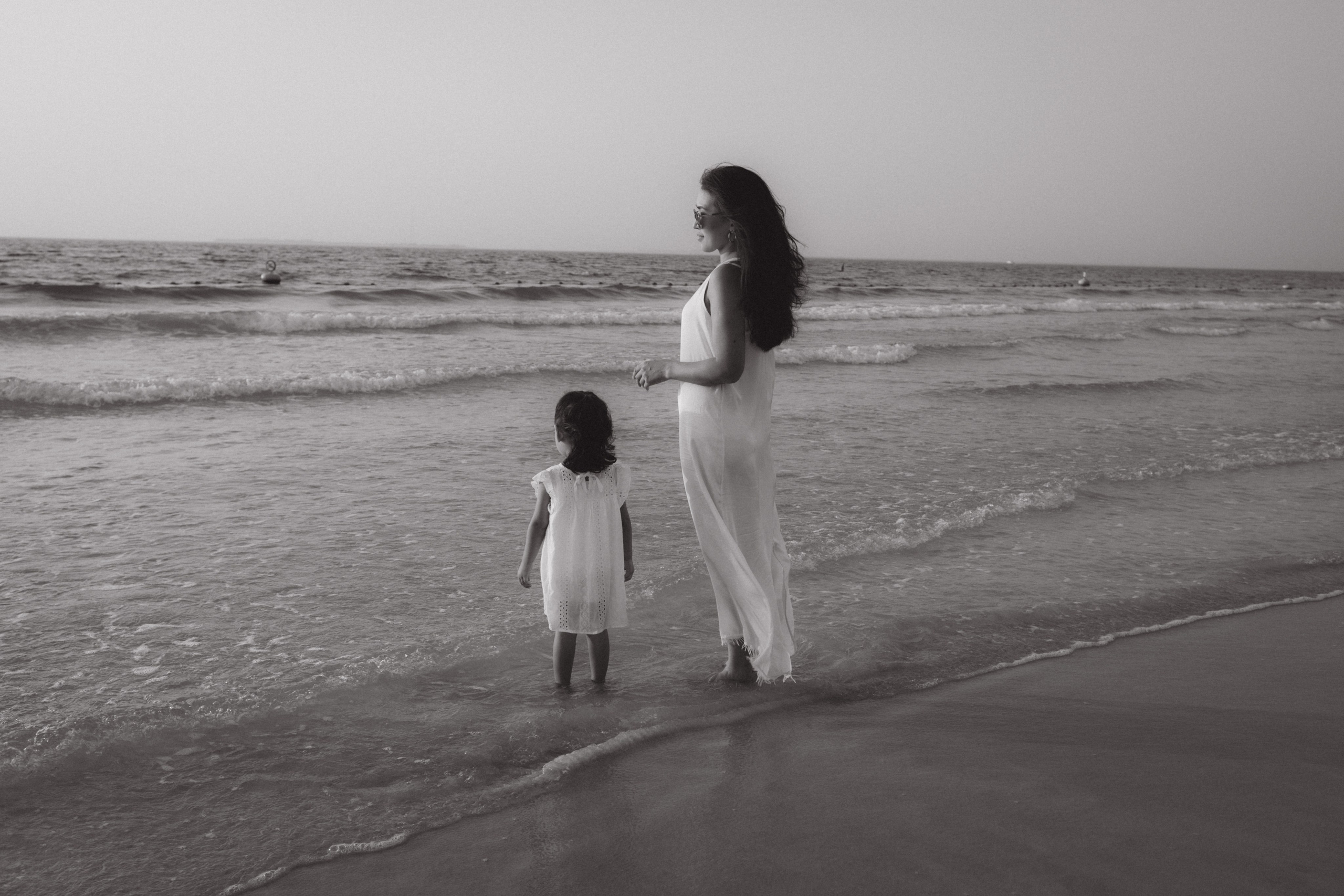 Mother’s love. Фотограф родов, семей и новорожденных малышей в Дубае