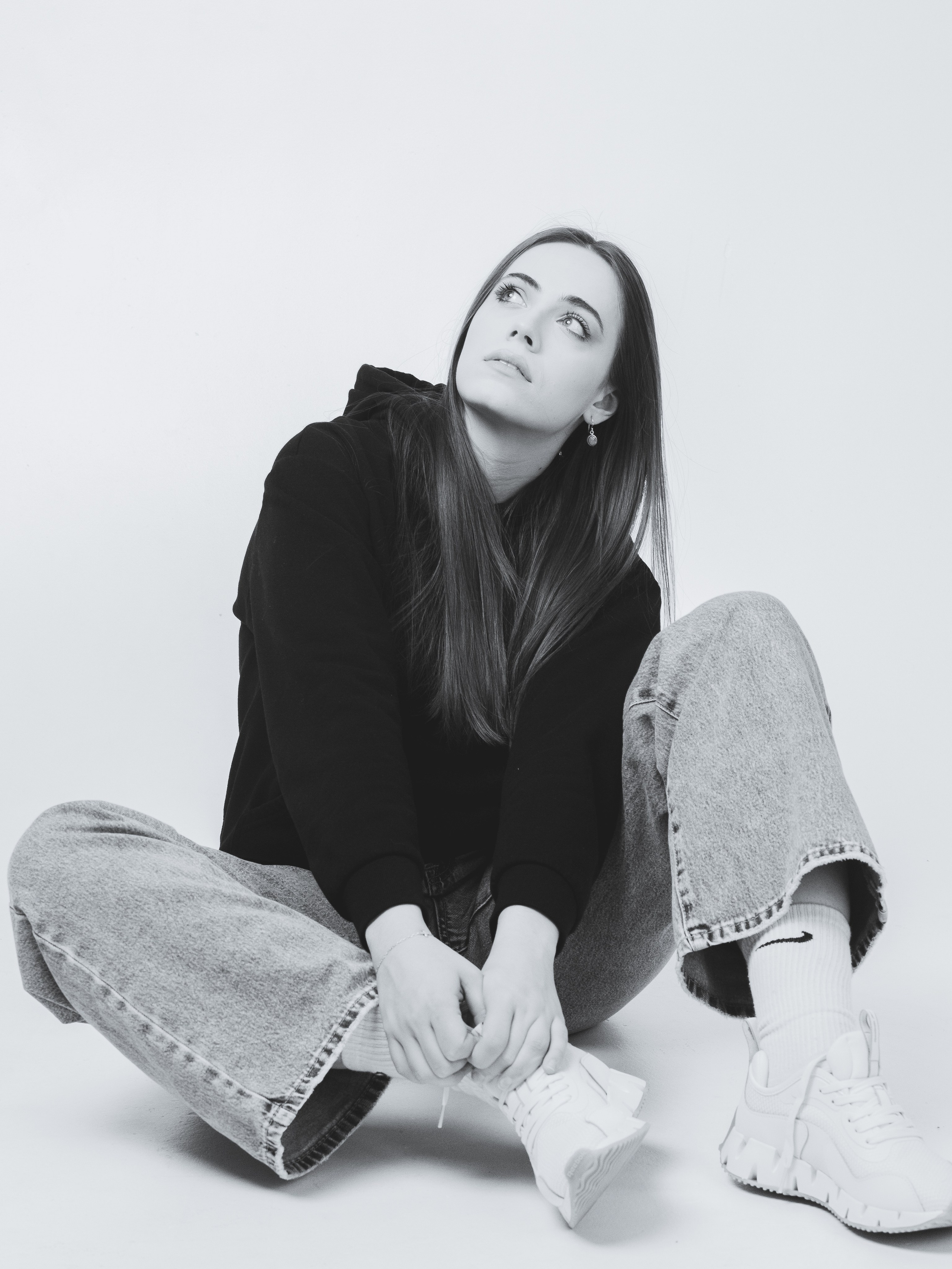 JULIA — STUDIO WORK. PORTRAIT AND LIFESTYLE PHOTOGRAPHER