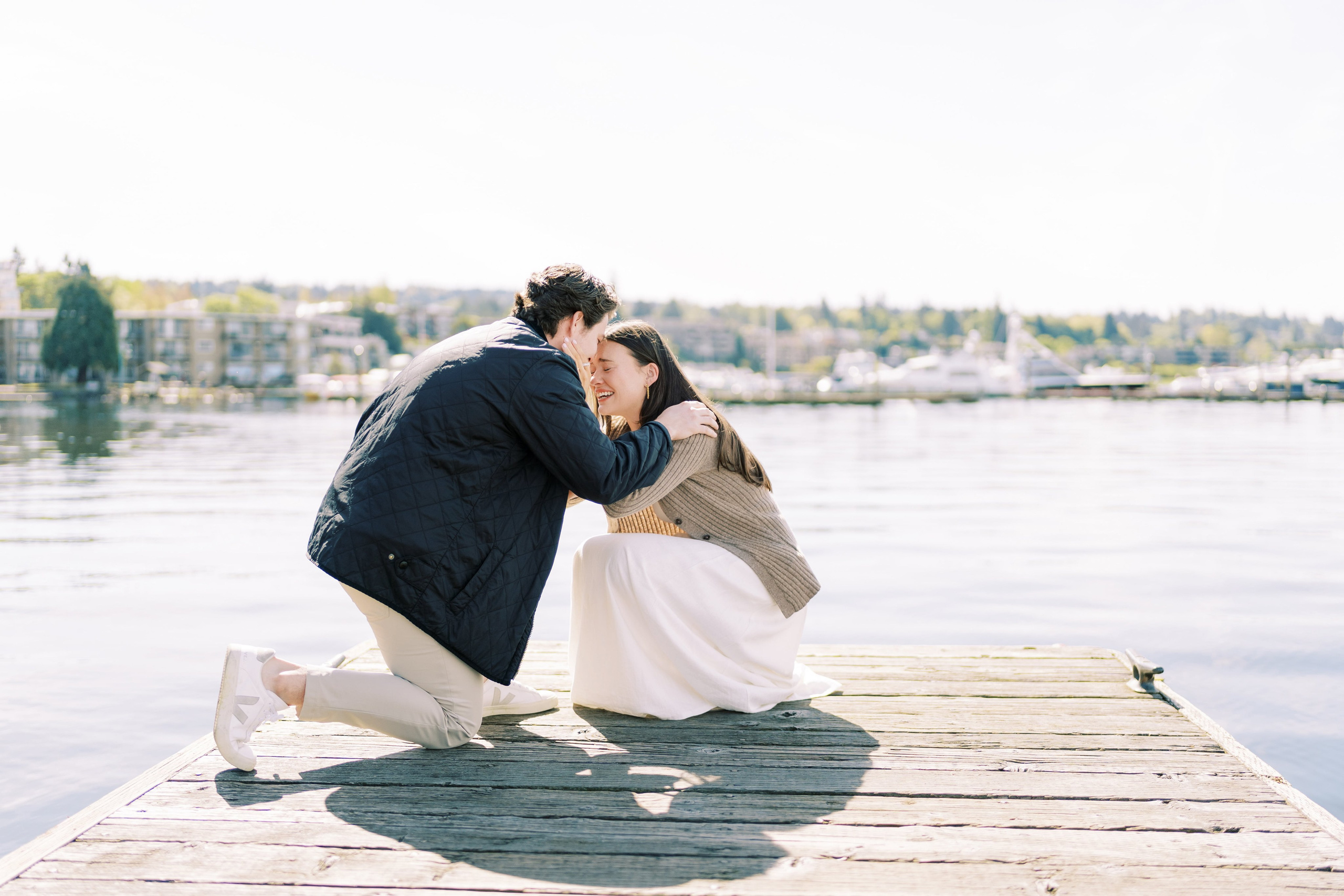 Engagement photo shoot Jake & Caroline / May 2024. Marina Park|Kirkland, WA. EVAN ARISTOV WEDDING PHOTOGRAPHY — Seattle Wedding Photographer