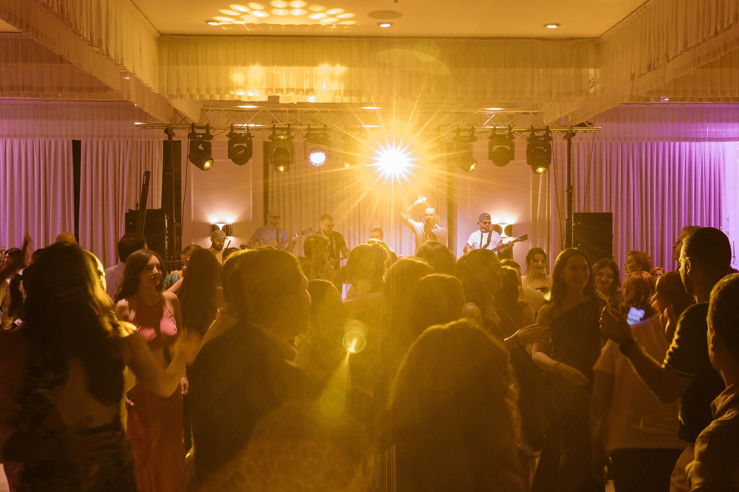 Nino & Giorgi. Photographer Anna Nazarenko