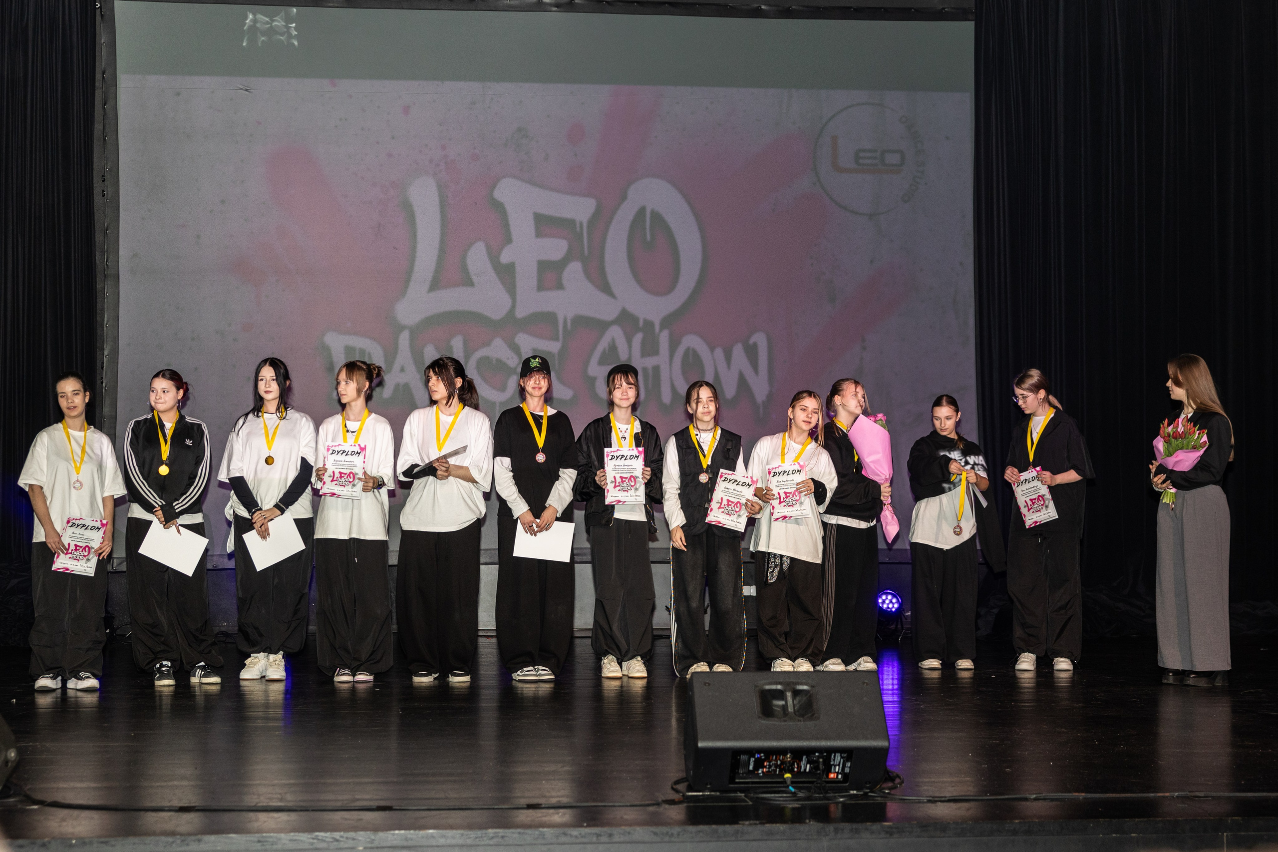 LEO DANCE SHOW WINTER 2025. Семейный и детский фотограф в Варшаве Мила Бобровская