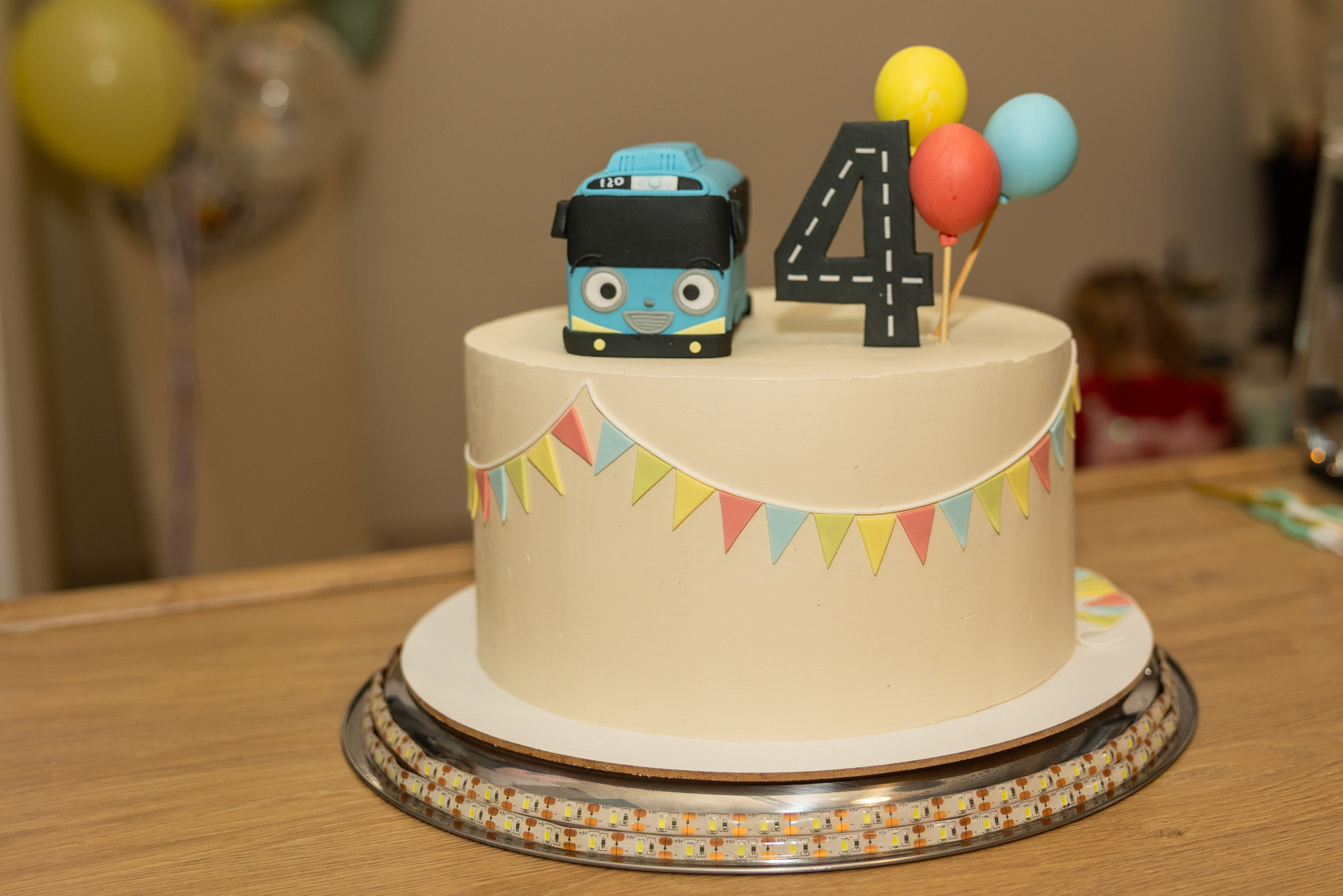 День рождения Артёма 24 января 2026 года. Семейный и детский фотограф в Варшаве Мила Бобровская