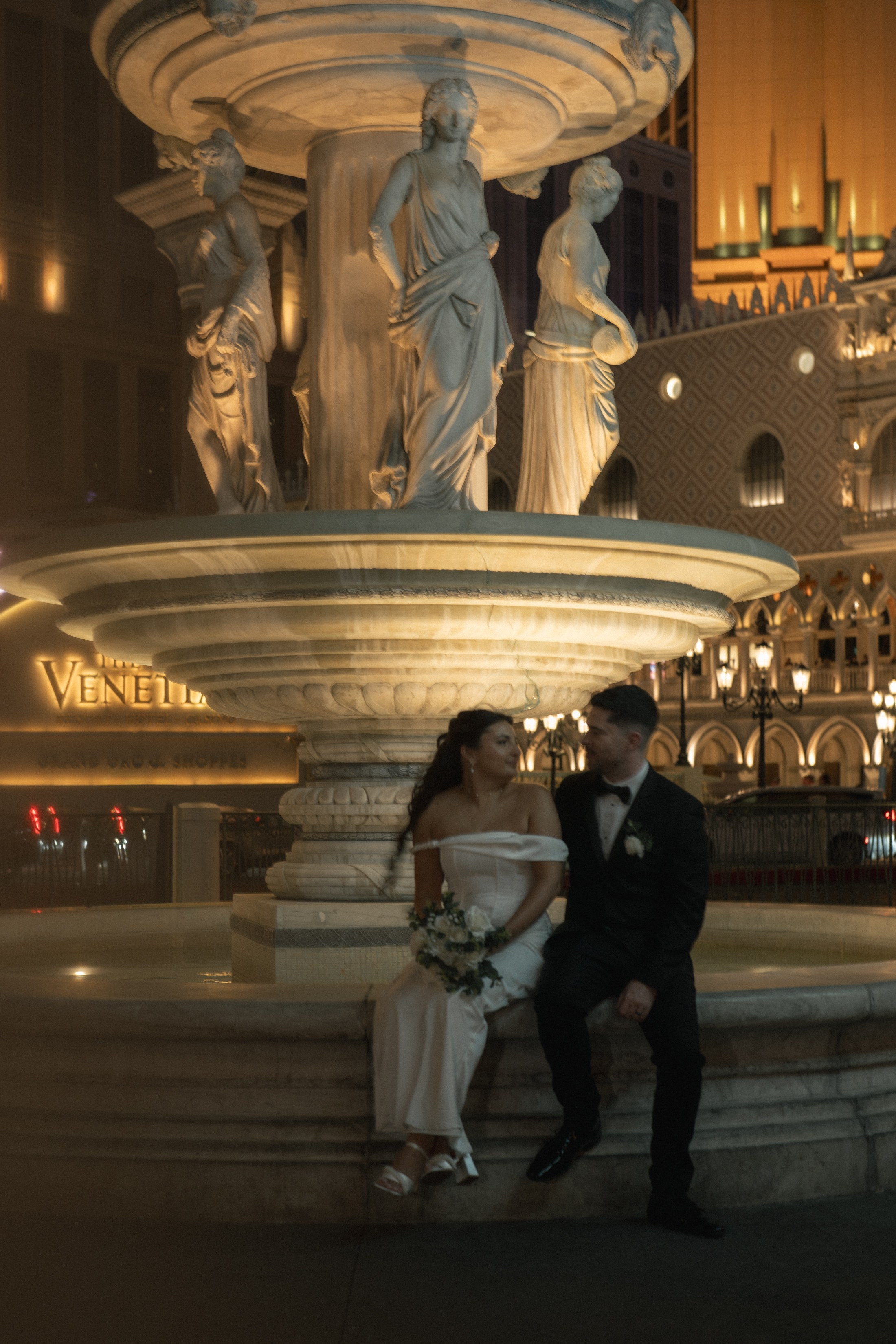 Amy&Alex. Wedding & elopement photographer Viktoriya Kravtsov. Las Vegas