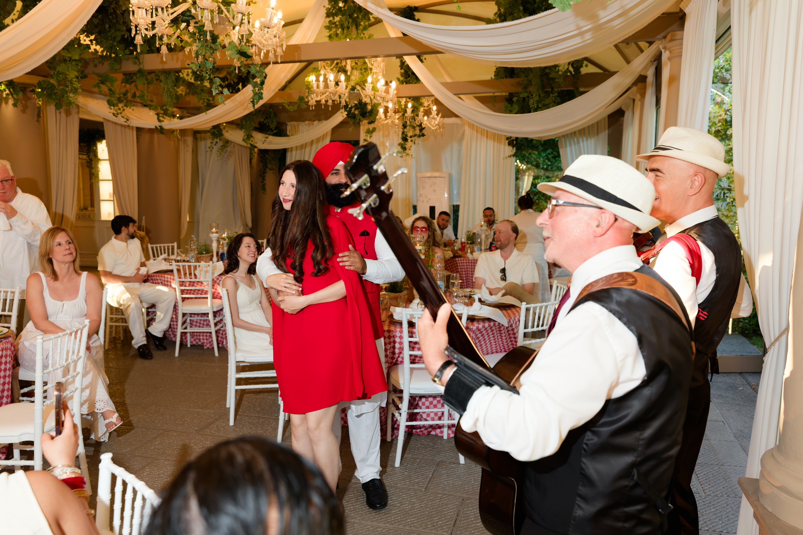 Pizza Party at Tenuta Massini, Florence, Italy. Destination Wedding Photographer — Nikita Burtsev