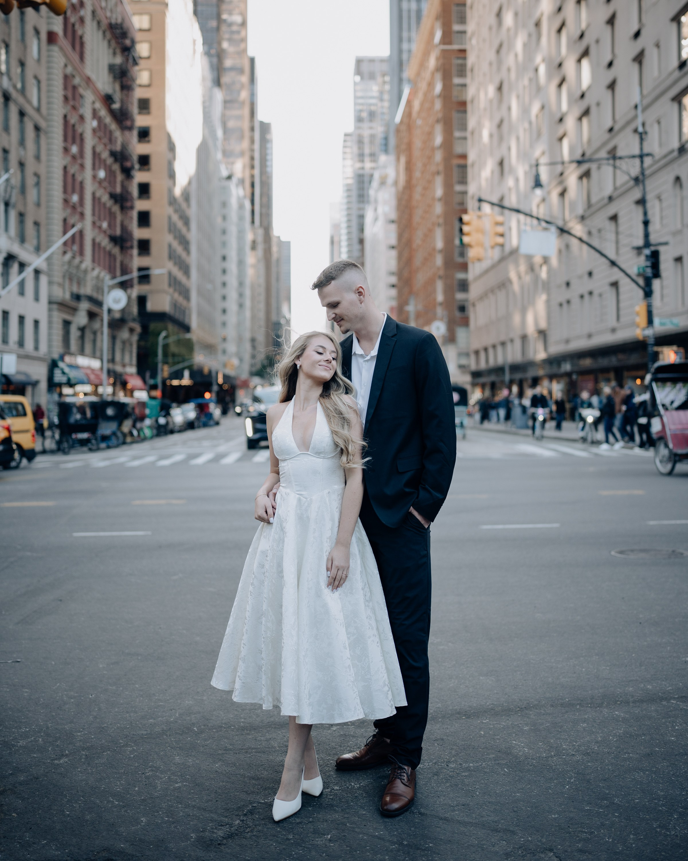 Engagement session in Central Park. Portrait and wedding photographer in New York