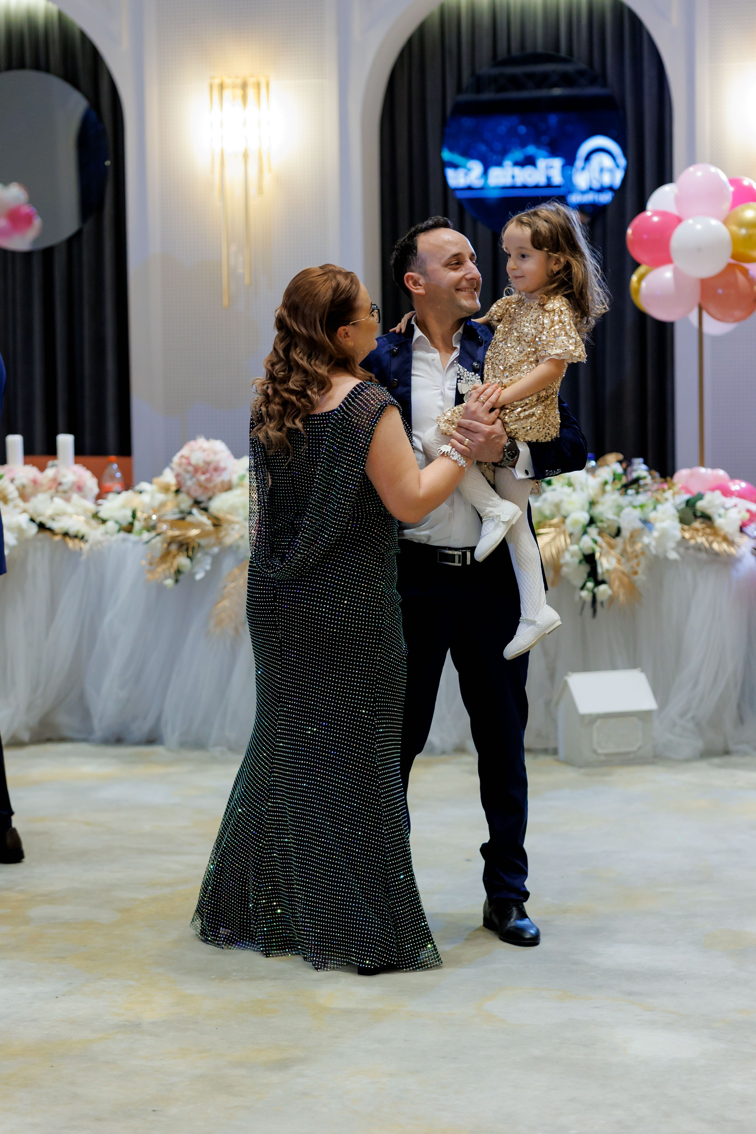 Povestea voastră, regizată de noi |Cristi Turculet Videograf Nuntă Suceava | wedding highlight. Servicii foto-video profesionale, pentru momente de neuitat